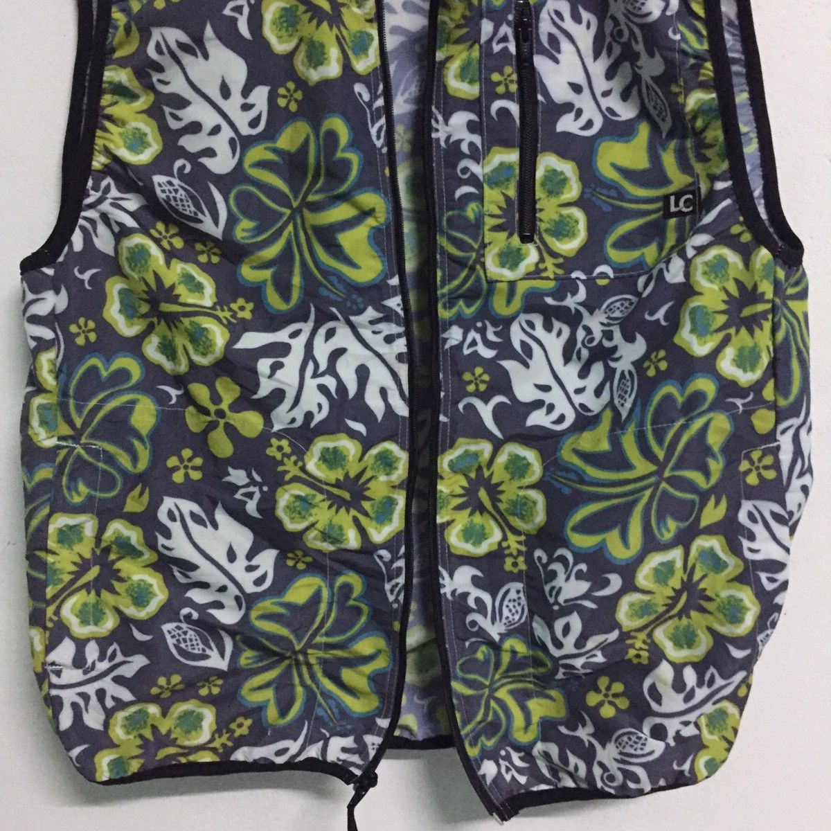 Other Flora Vest LC Last Chance Sportwear MADE IN USA Size US M / EU 48-50 / 2 - 3 Thumbnail
