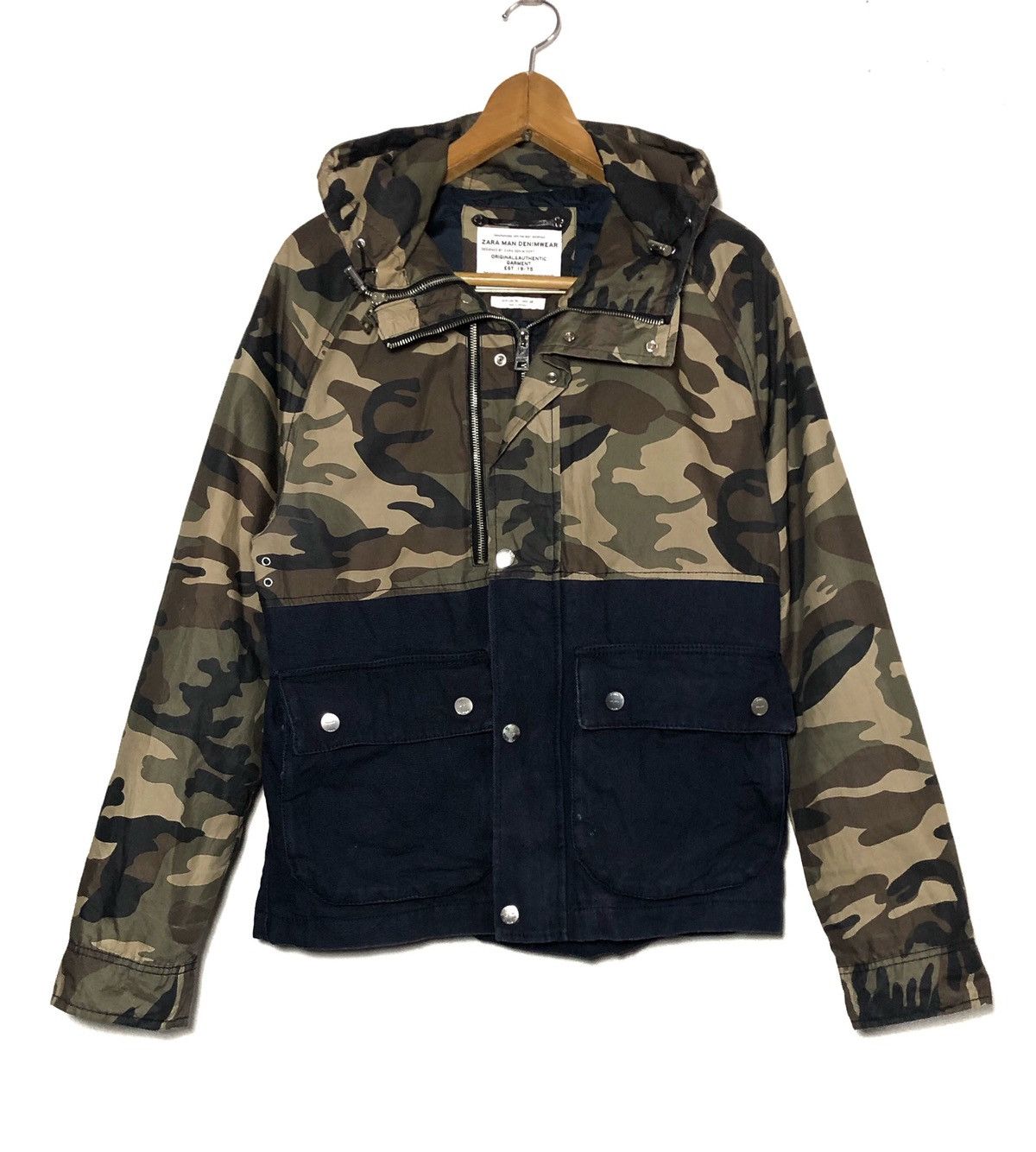 Zara hotsell camo jacket