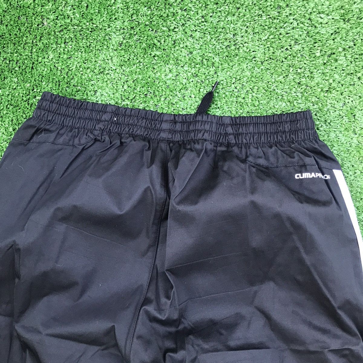 Adidas Rare Vntg Adidas Track Pants 3 Stripes Trefoil Sz Medium Size US 31 - 10 Thumbnail