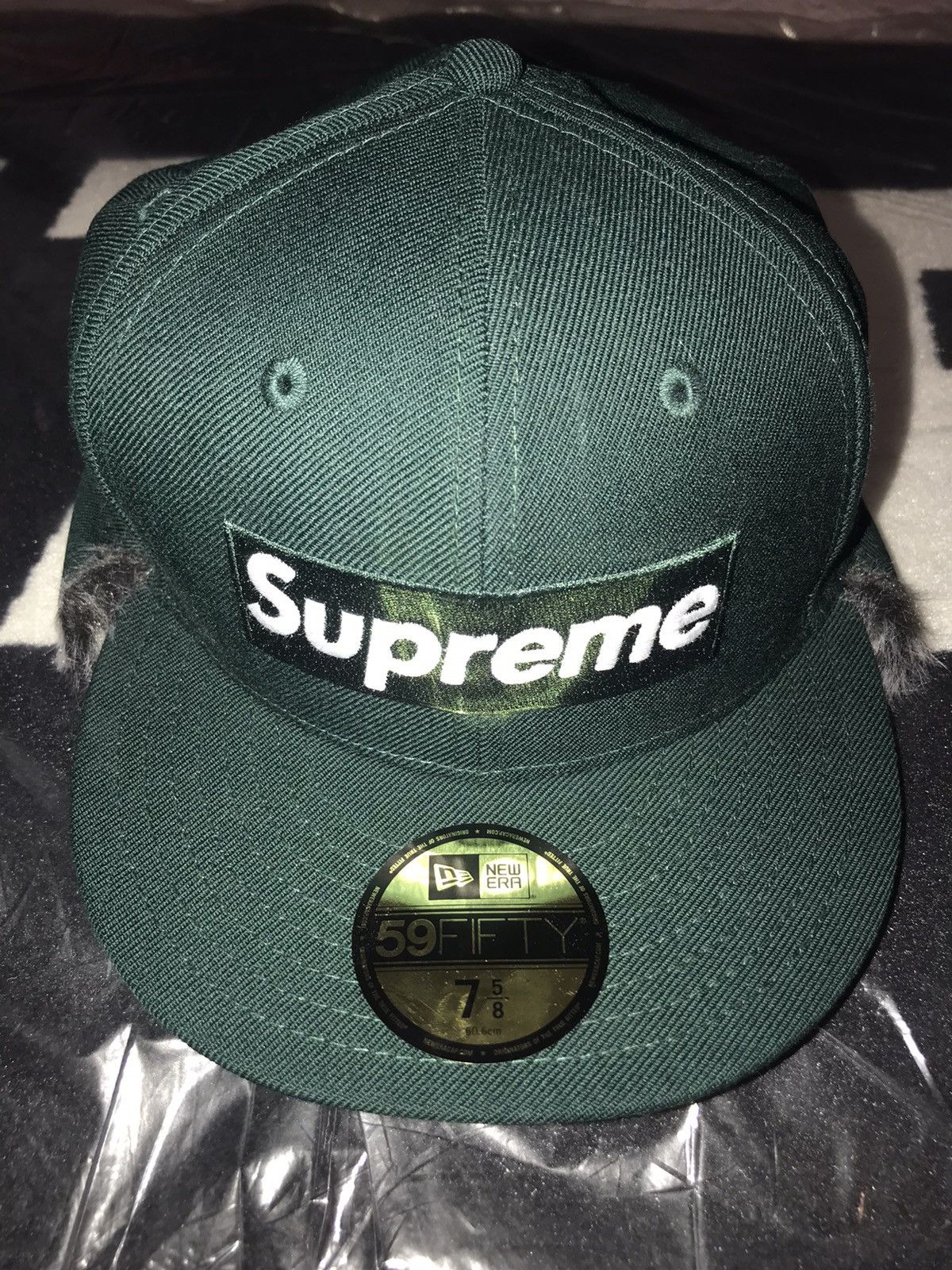 Supreme Ear Flap Supreme x New Era 59FIFTY Fitted size 7 5/8