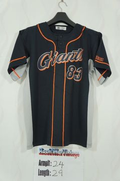 Got the latest Gray Yomiuri Giants Jersey!!! : r/NPB