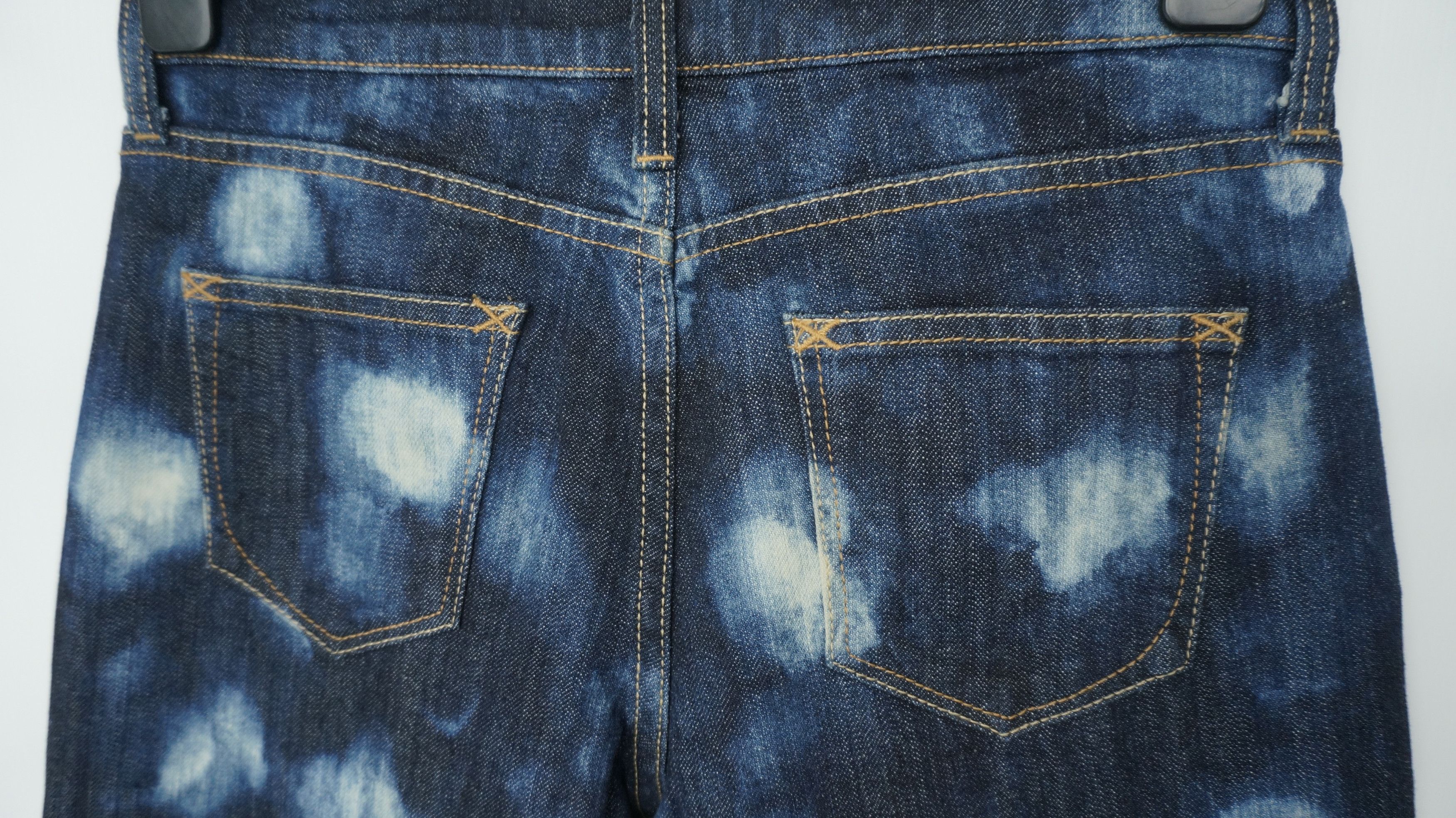 Japanese Brand GU SPOT ACID WASH DARK BLUE WOMEN'S JEANS Size US 27 - 7 Thumbnail