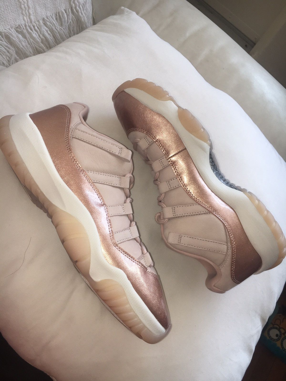 Women's Air Jordan Retro 11 Low Rose Gold Pink