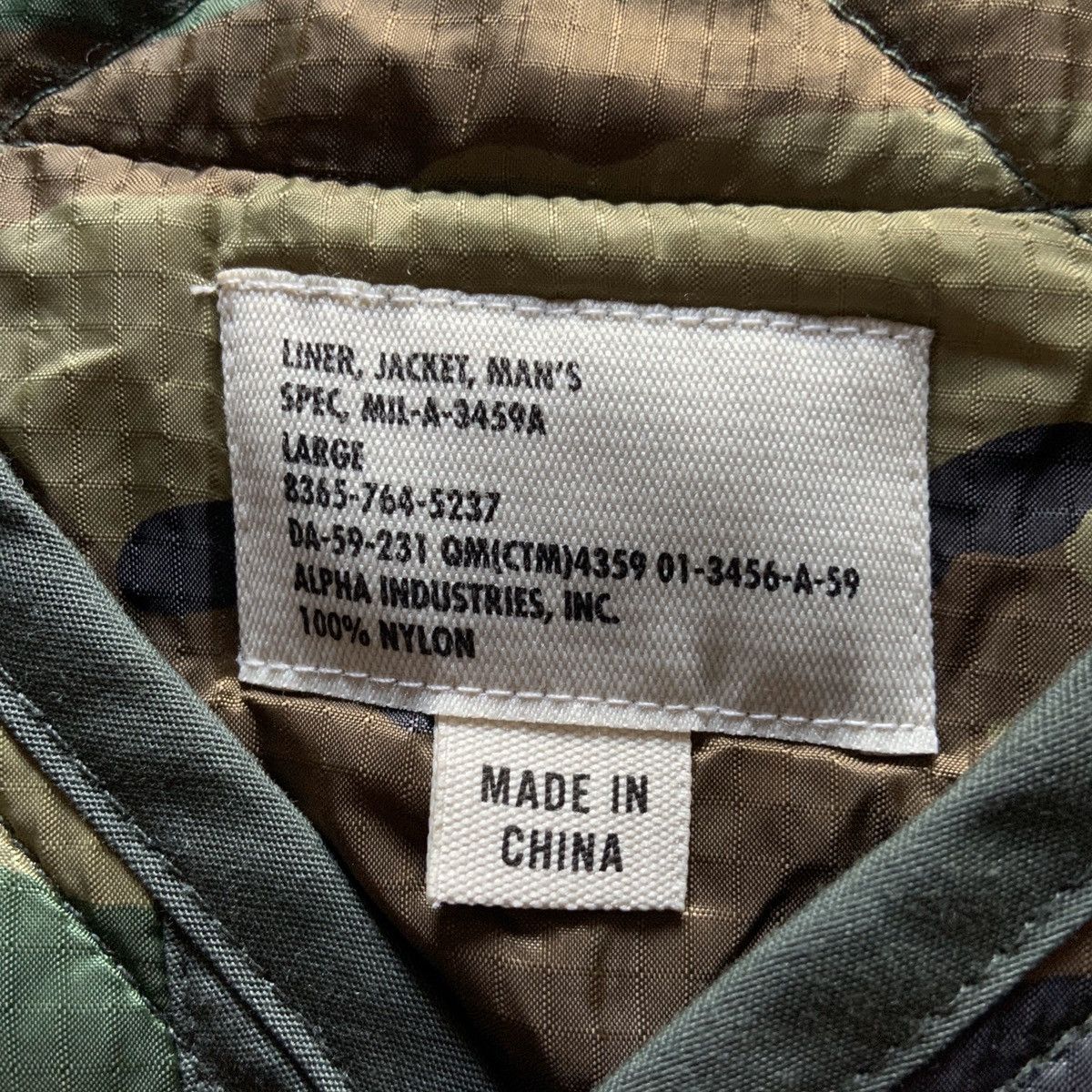Alpha Industries Lrg Alpha Industries Quilred Camo Jacket Size US L / EU 52-54 / 3 - 3 Thumbnail