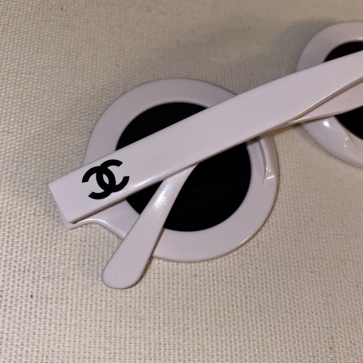 Chanel Chanel Paris Round Logo Sunglasses Size ONE SIZE - 6 Thumbnail