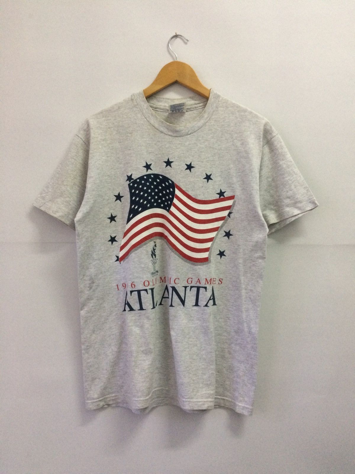 USA Olympics Vintage Atlanta 90’s Olympic Games design Tshirt Size US M / EU 48-50 / 2 - 1 Thumbnail