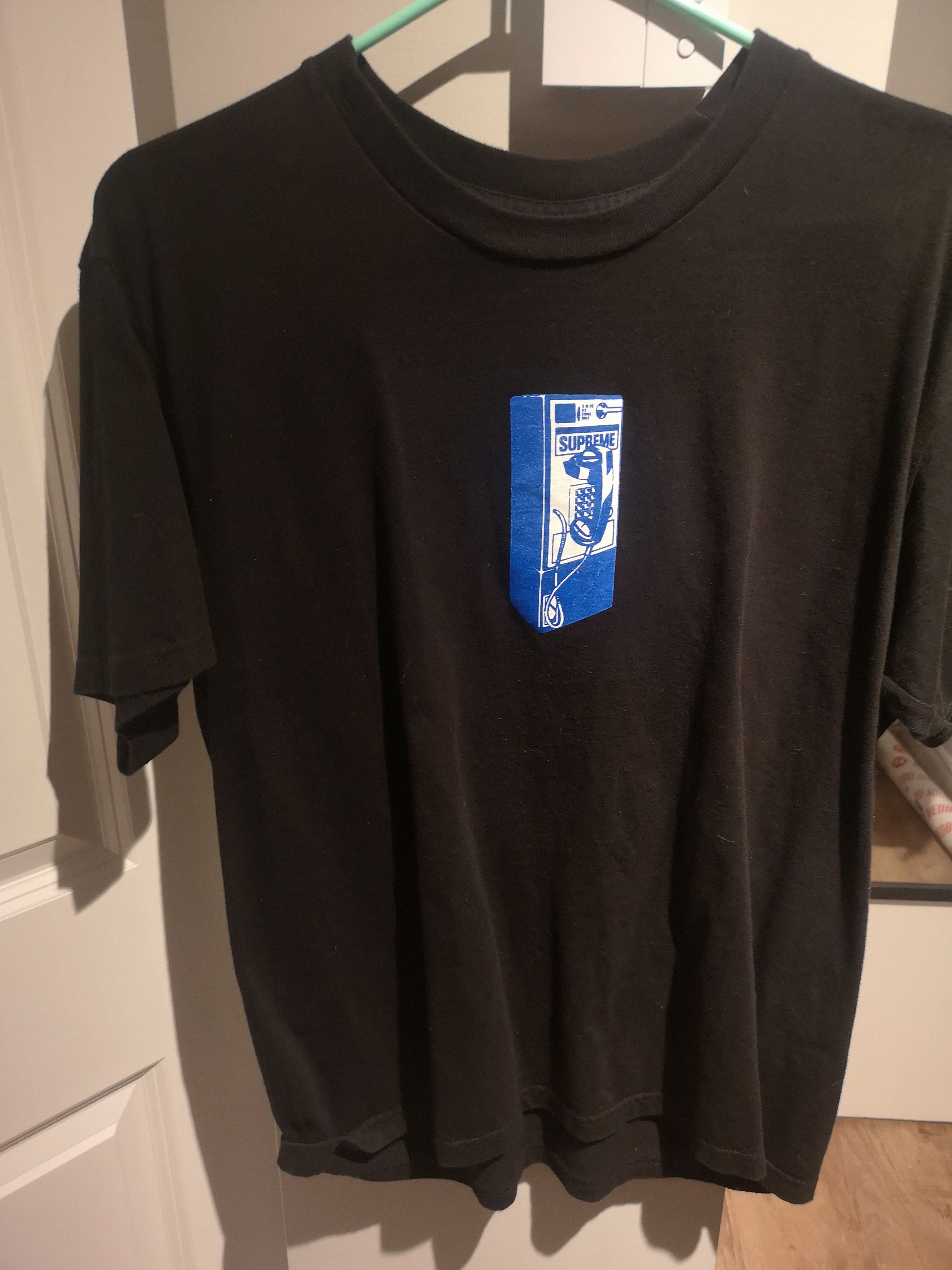 Supreme telephone tee online