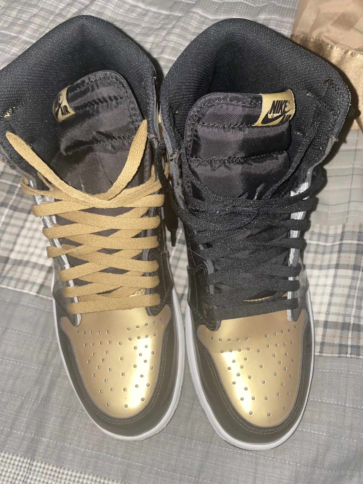 Jordan Brand Jordan 1 Retro High NRG Patent Gold Toe Size US 10.5 / EU 43-44 - 4 Thumbnail