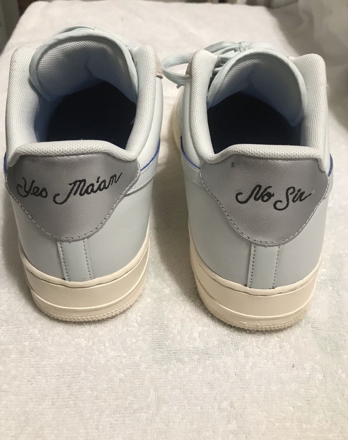Nike Devin Booker Air Force One Size US 13 / EU 46 - 3 Thumbnail