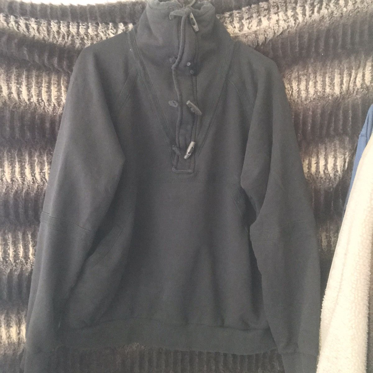 Henrik Vibskov Button turtle neck Size US L / EU 52-54 / 3 - 4 Thumbnail