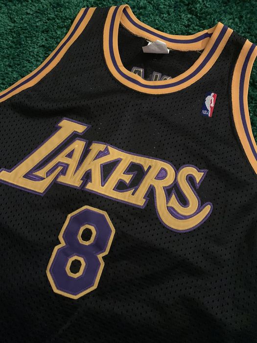 Kobe bryant hardwood sale classic jersey 8