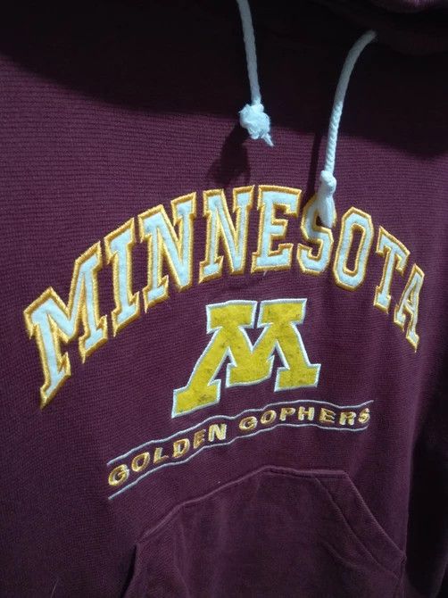 NCAA vintage Minnesota golden gophers by descente hoodie Size US M / EU 48-50 / 2 - 7 Thumbnail