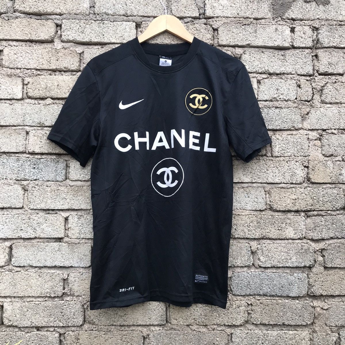 Nike best sale chanel shirt