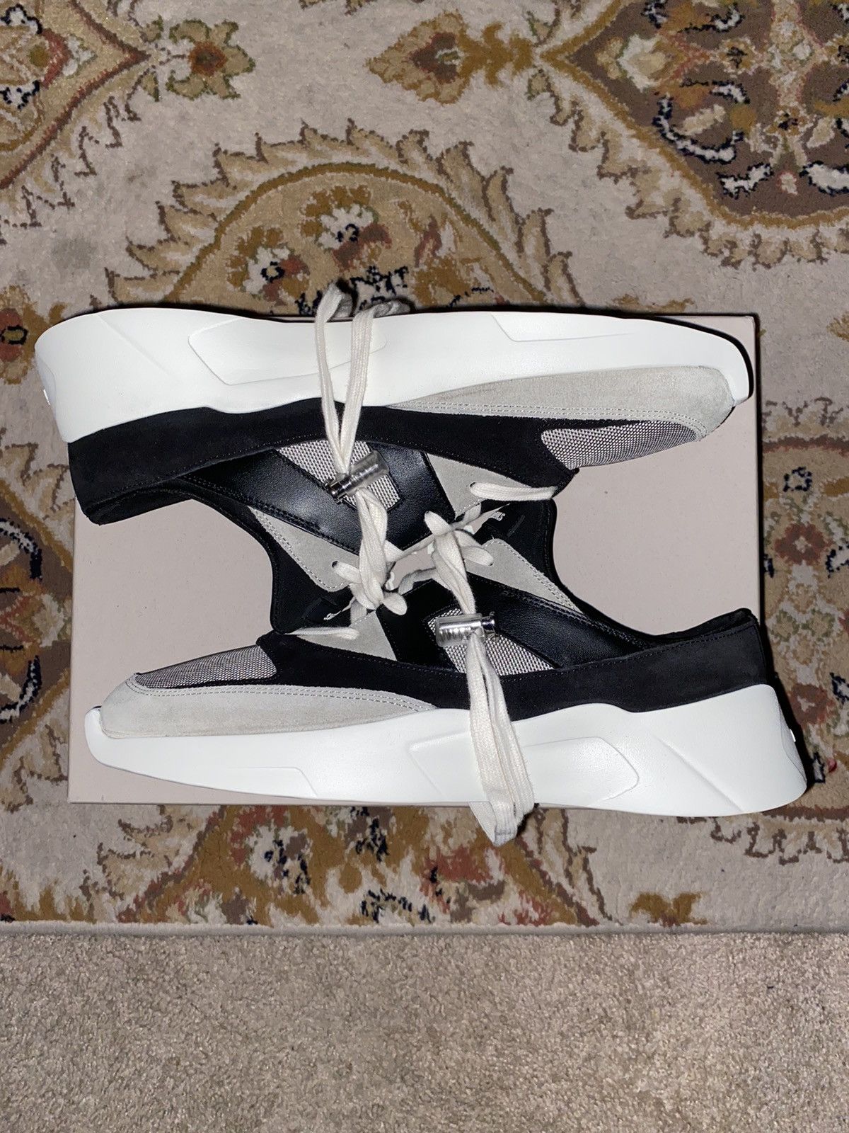 fear of god distance runner black