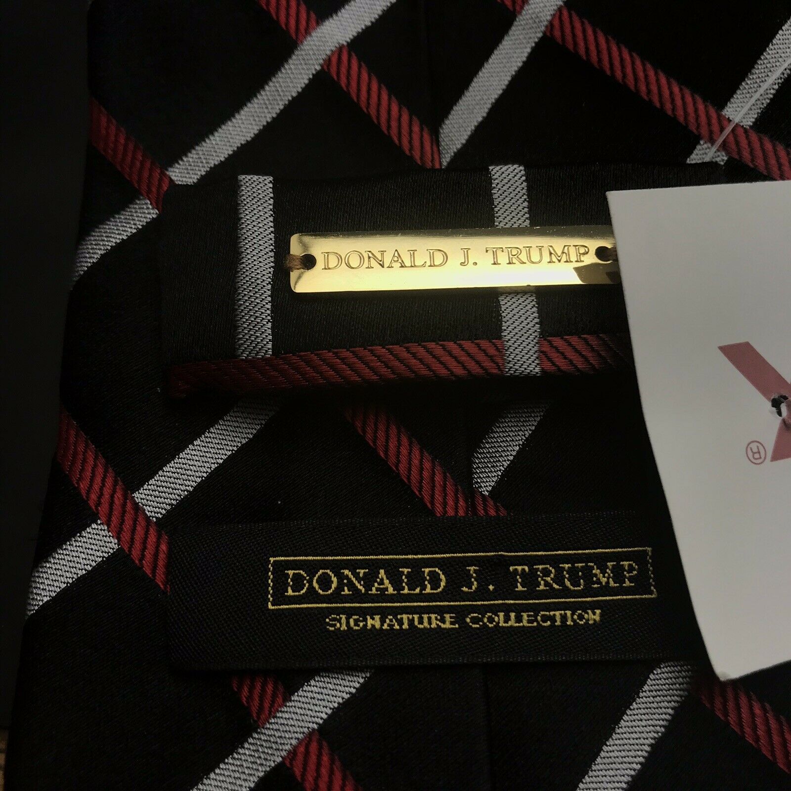 Donald Trump Signature DONALD TRUMP~ SIGNATURE COLLECTION Red Black TIE Size ONE SIZE - 4 Thumbnail