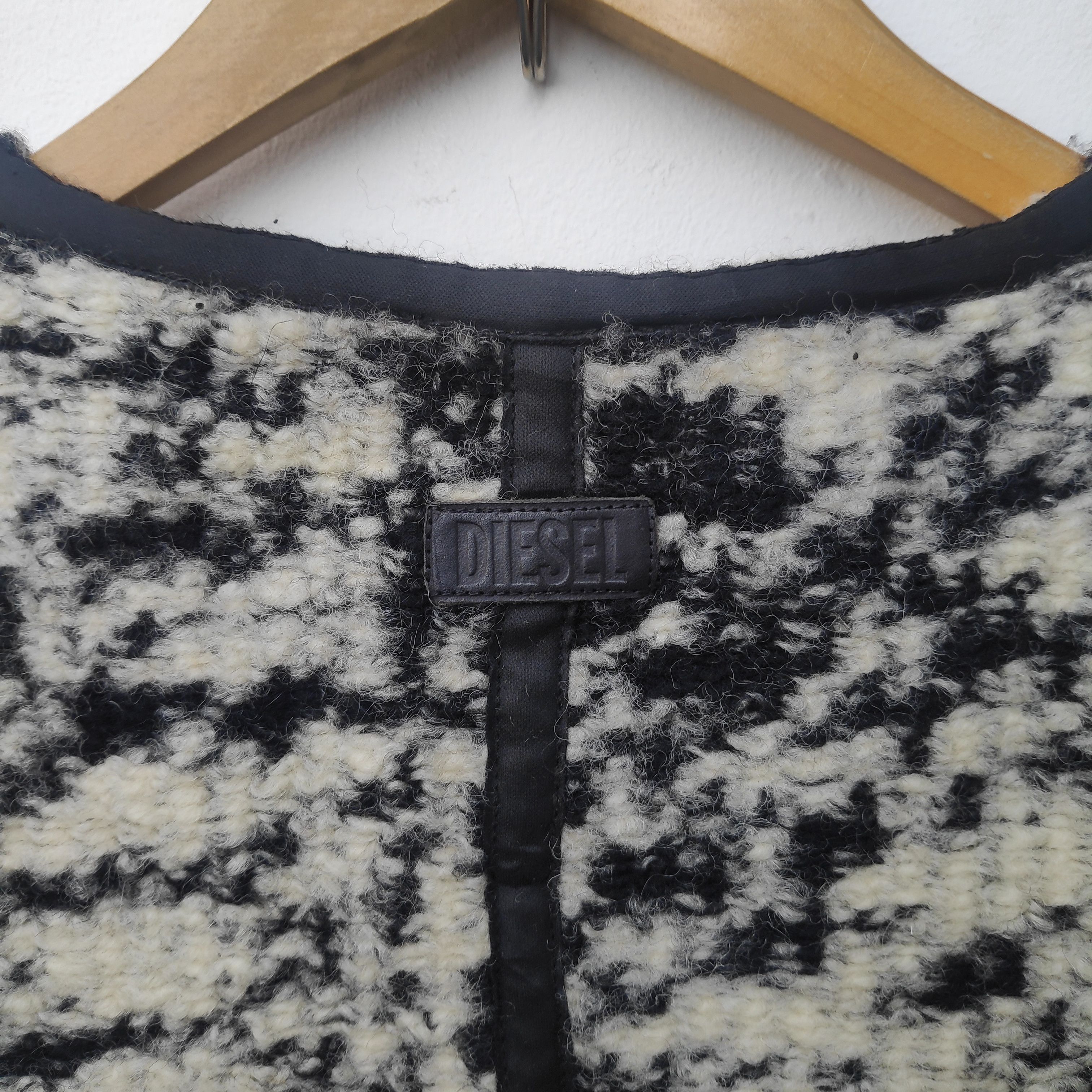 Diesel × Vintage DIESEL SHORT SLEEVE OUTER WEAR WOOL Italy Ivory Black Size US M / EU 48-50 / 2 - 7 Thumbnail