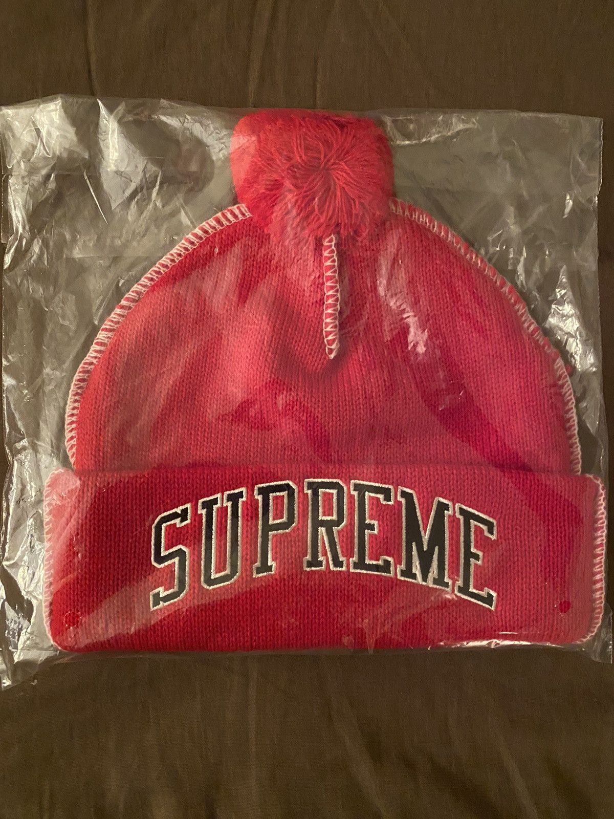 Supreme Supreme Contrast Stitch Beanie (Red) Size ONE SIZE - 1 Thumbnail