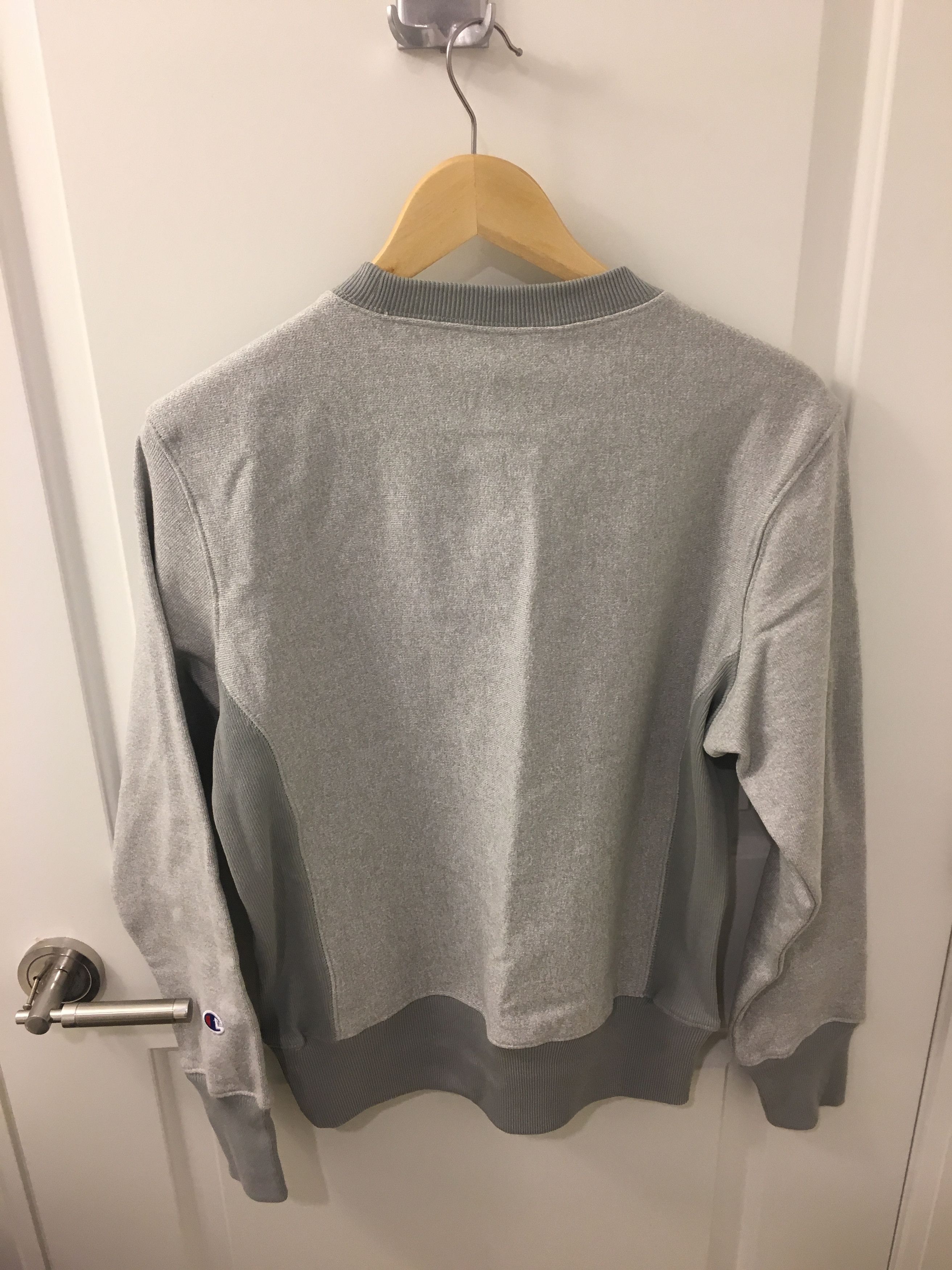 Champion Reverse Weave Speckled Logo Pullover (Grey) Size US S / EU 44-46 / 1 - 2 Thumbnail
