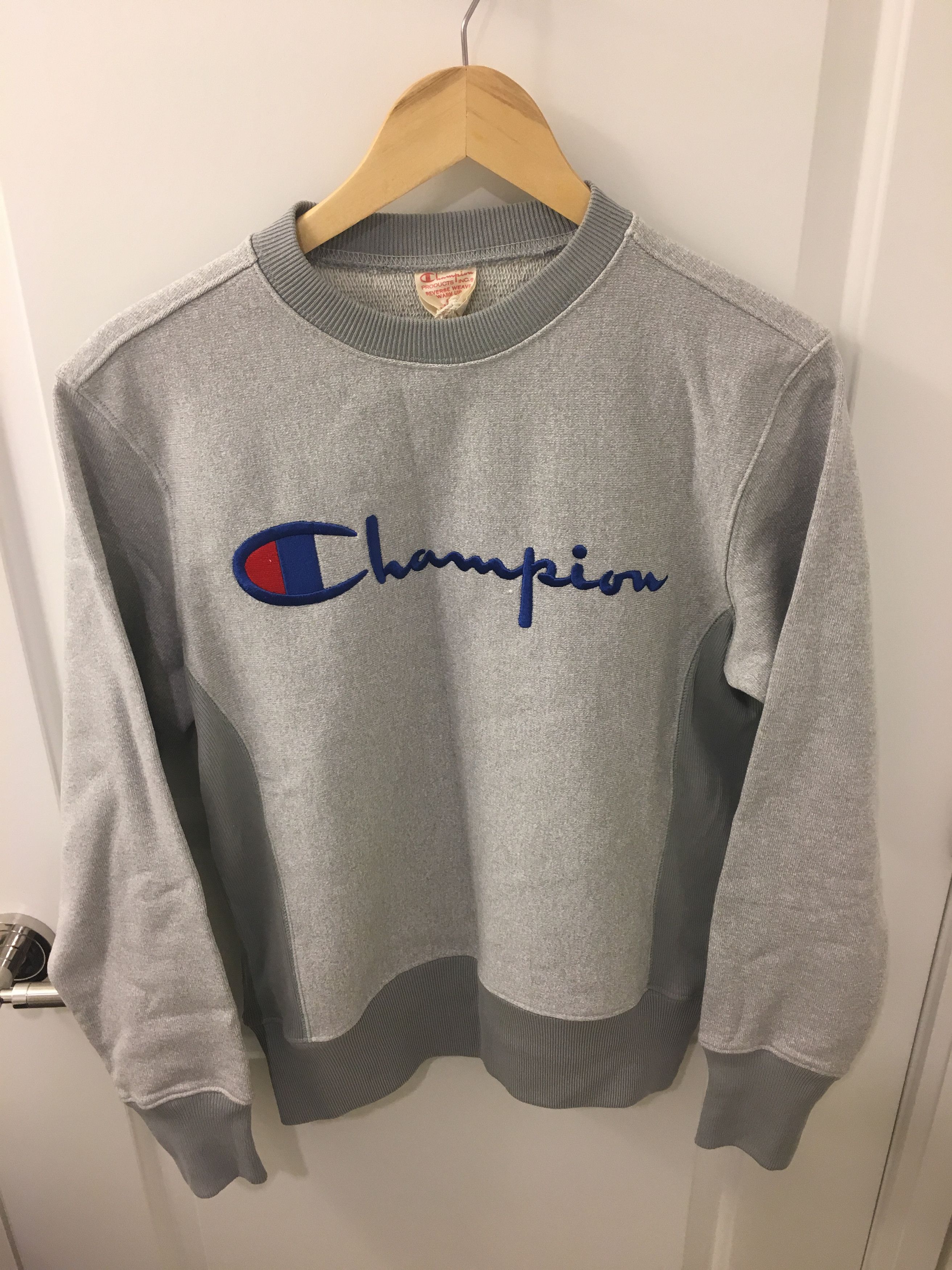 Champion Reverse Weave Speckled Logo Pullover (Grey) Size US S / EU 44-46 / 1 - 1 Thumbnail