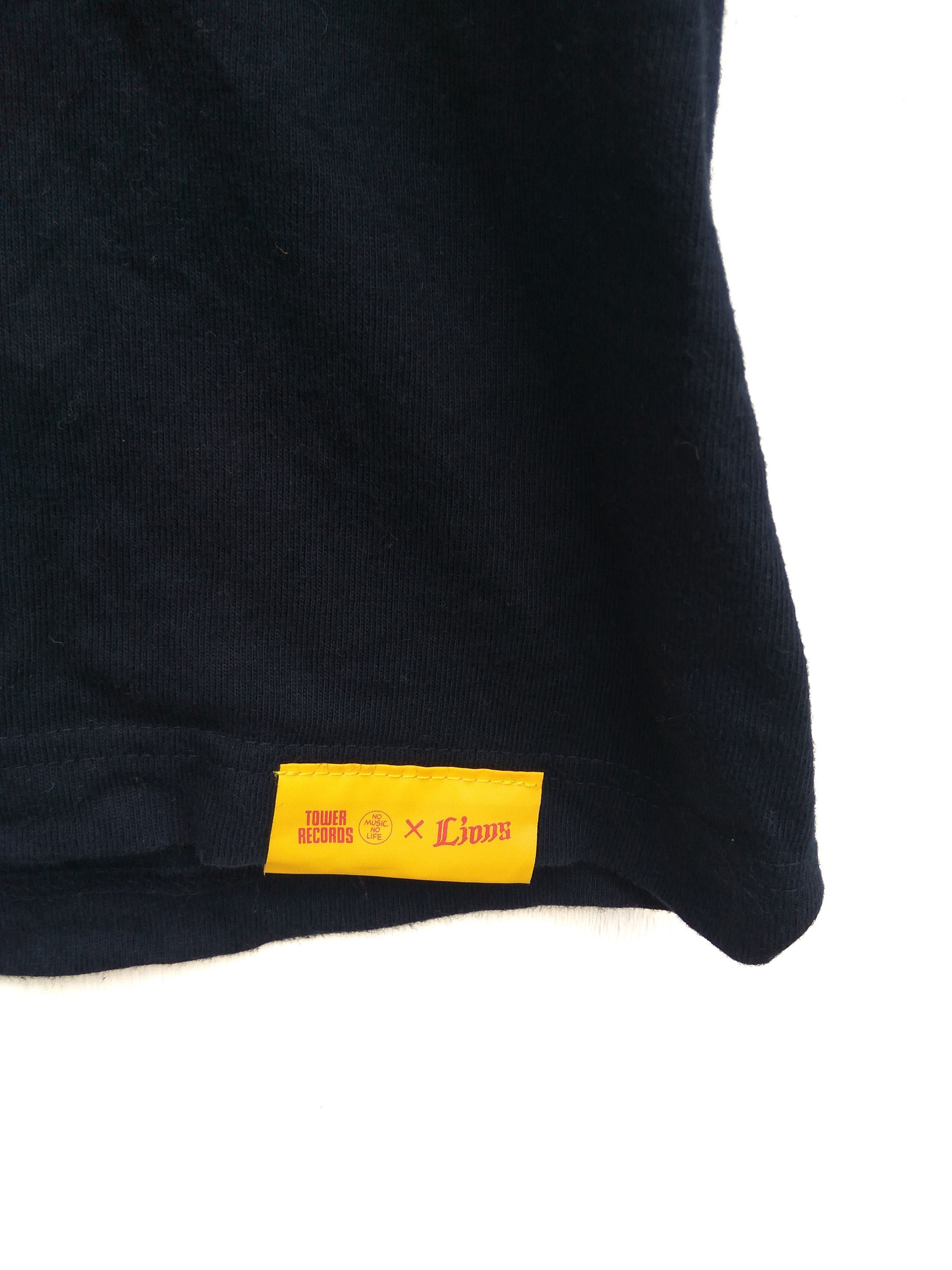 Band Tees Tower Record X Lions t shirt No lions No life Size US M / EU 48-50 / 2 - 4 Thumbnail