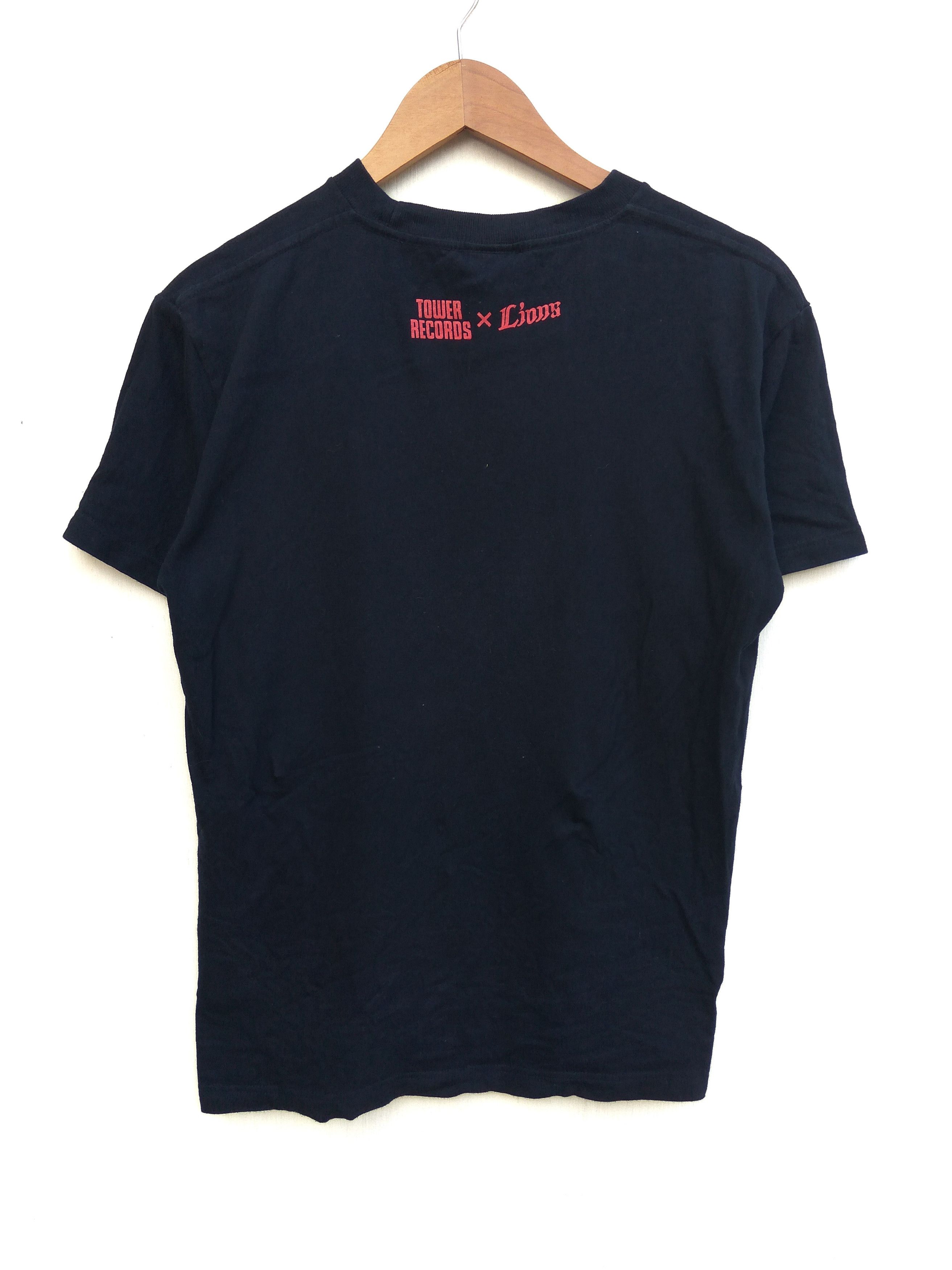 Band Tees Tower Record X Lions t shirt No lions No life Size US M / EU 48-50 / 2 - 2 Thumbnail