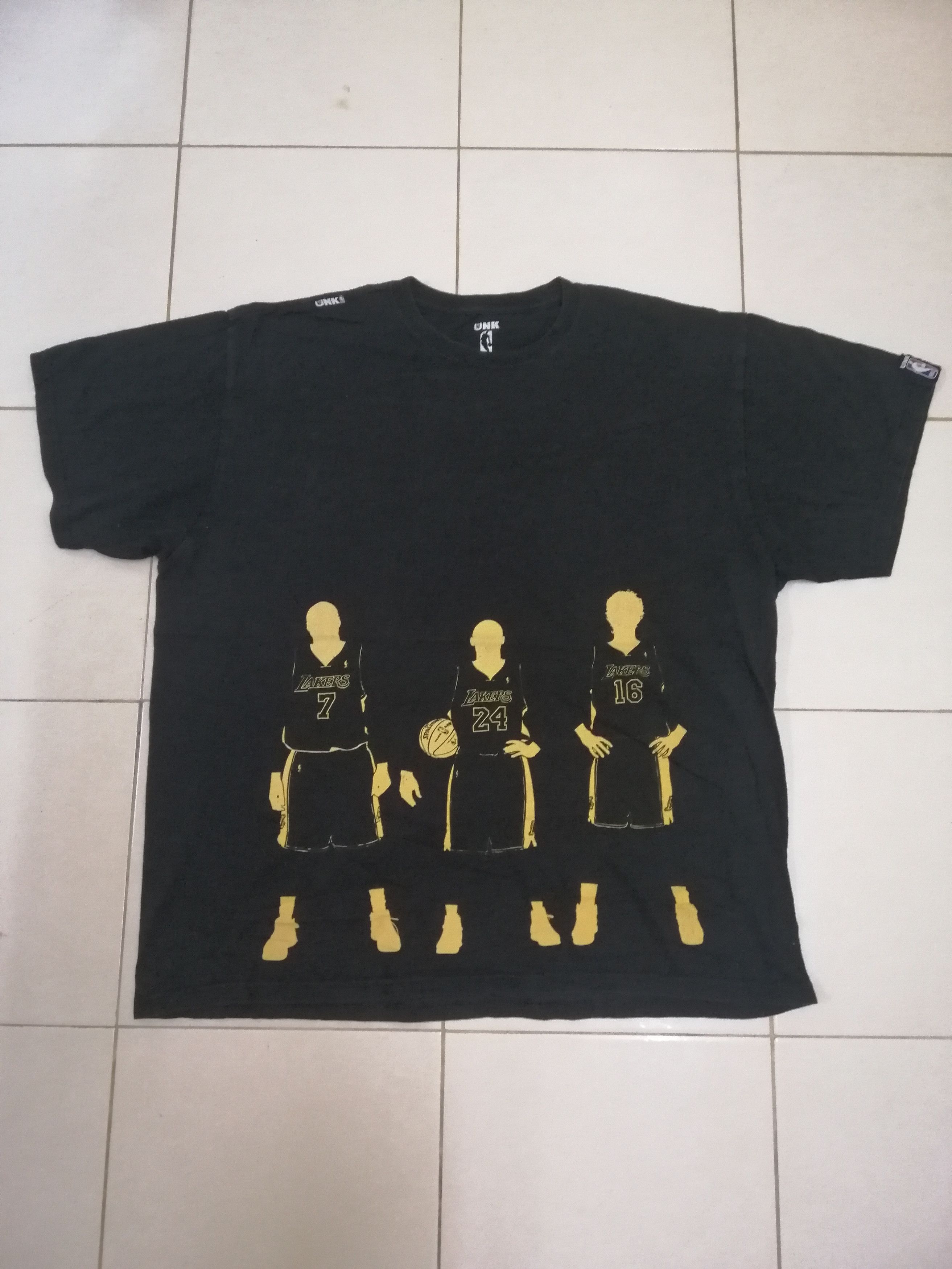 NBA × Nike × Vintage Vintage Kobe Bryant LAKERS Tribute T shirt Size US XL / EU 56 / 4 - 1 Thumbnail