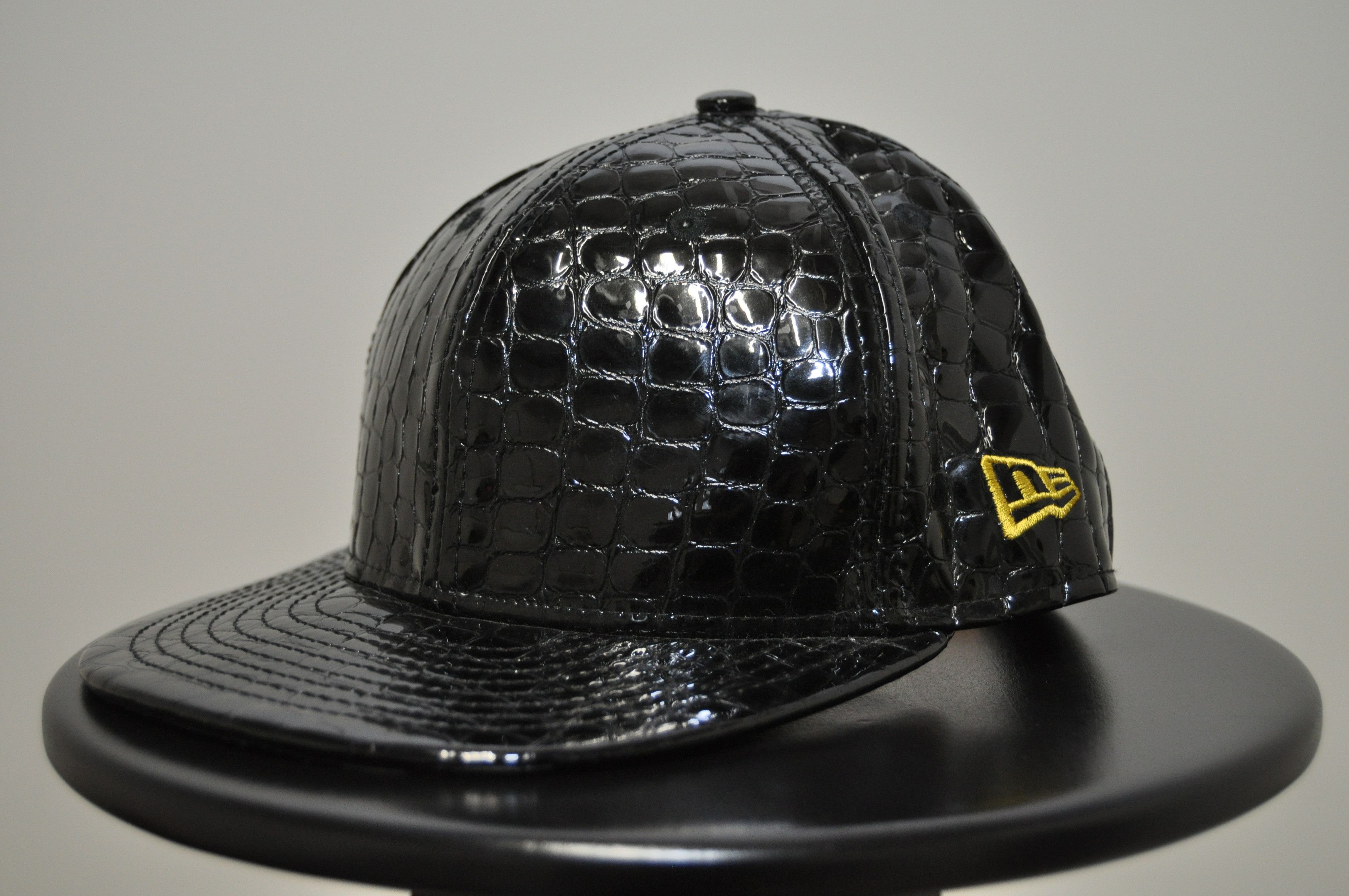 Jeremy Scott × New Era Jeremy Scott for New Era patent leather