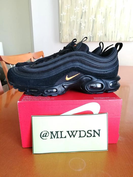 Air max plus cheap 97 black hyper crimson