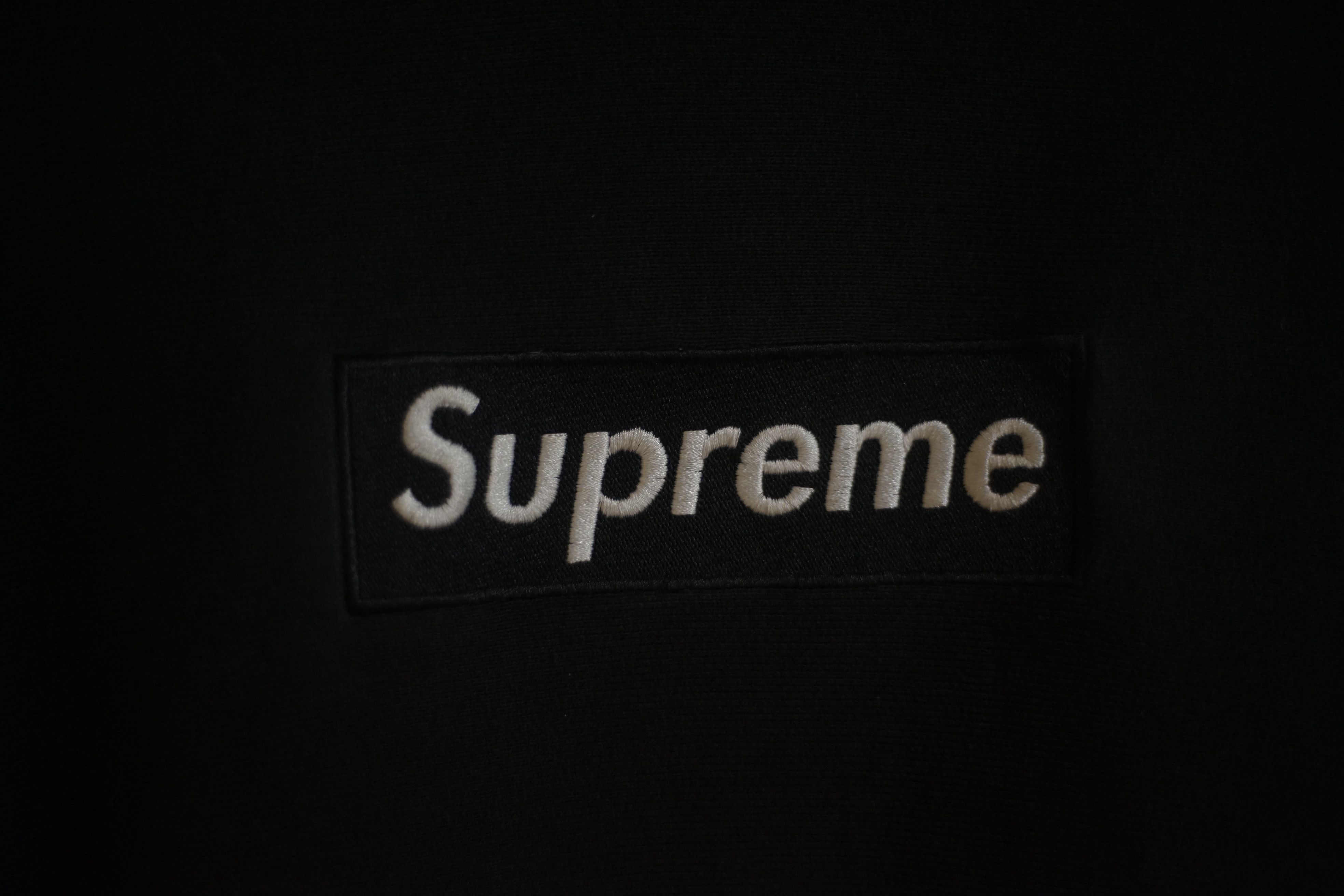 Supreme RARE 2001 Tonal Black Box Logo Hoodie Size US L / EU 52-54 / 3 - 3 Thumbnail