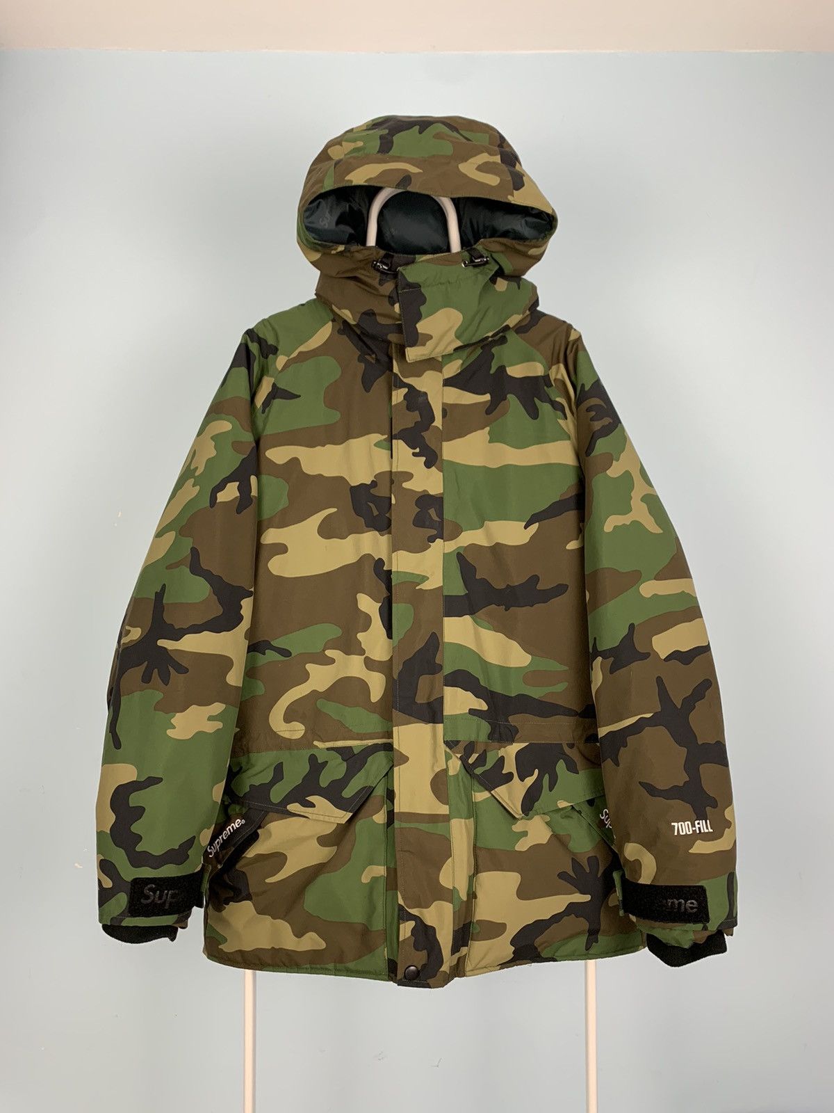 Supreme Supreme Uptown Down 700 Fill Parka Jacket Medium Camo FW15