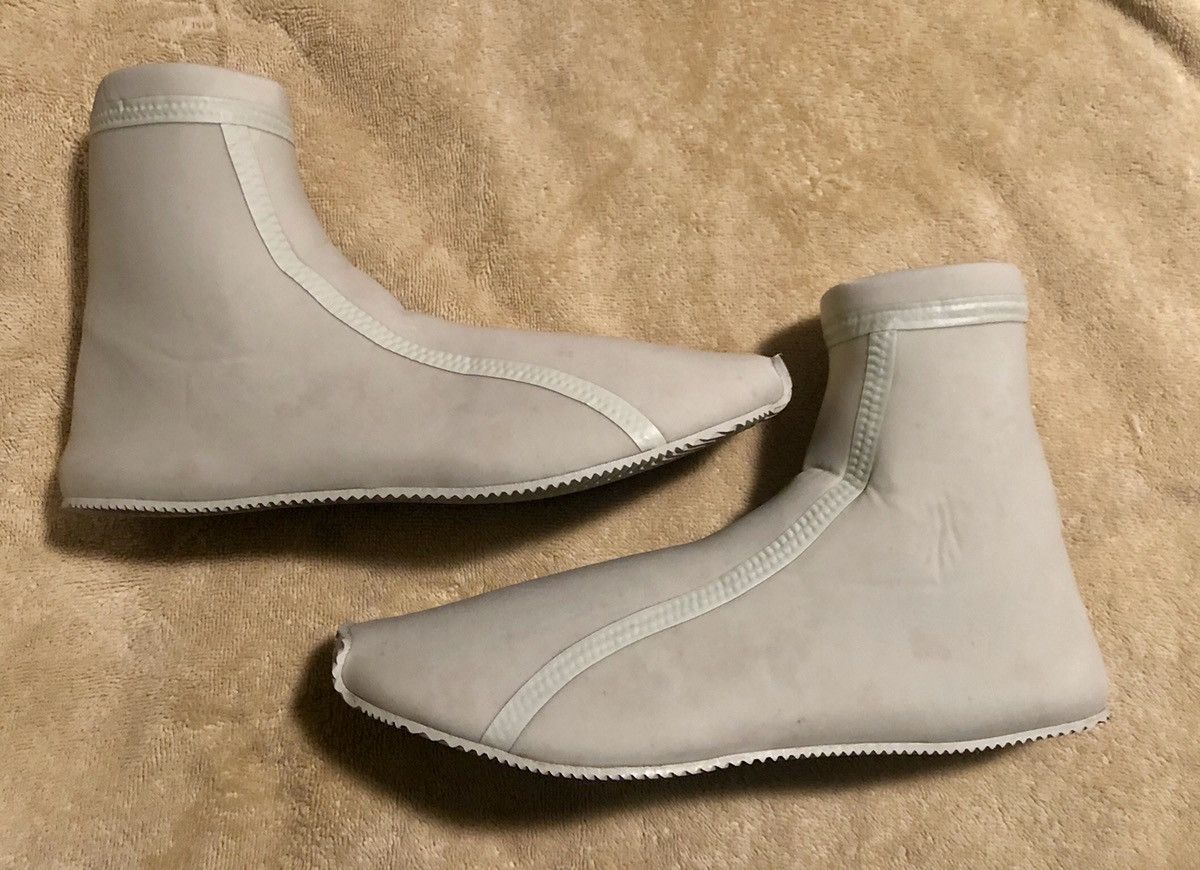 Kanye on sale scuba shoes