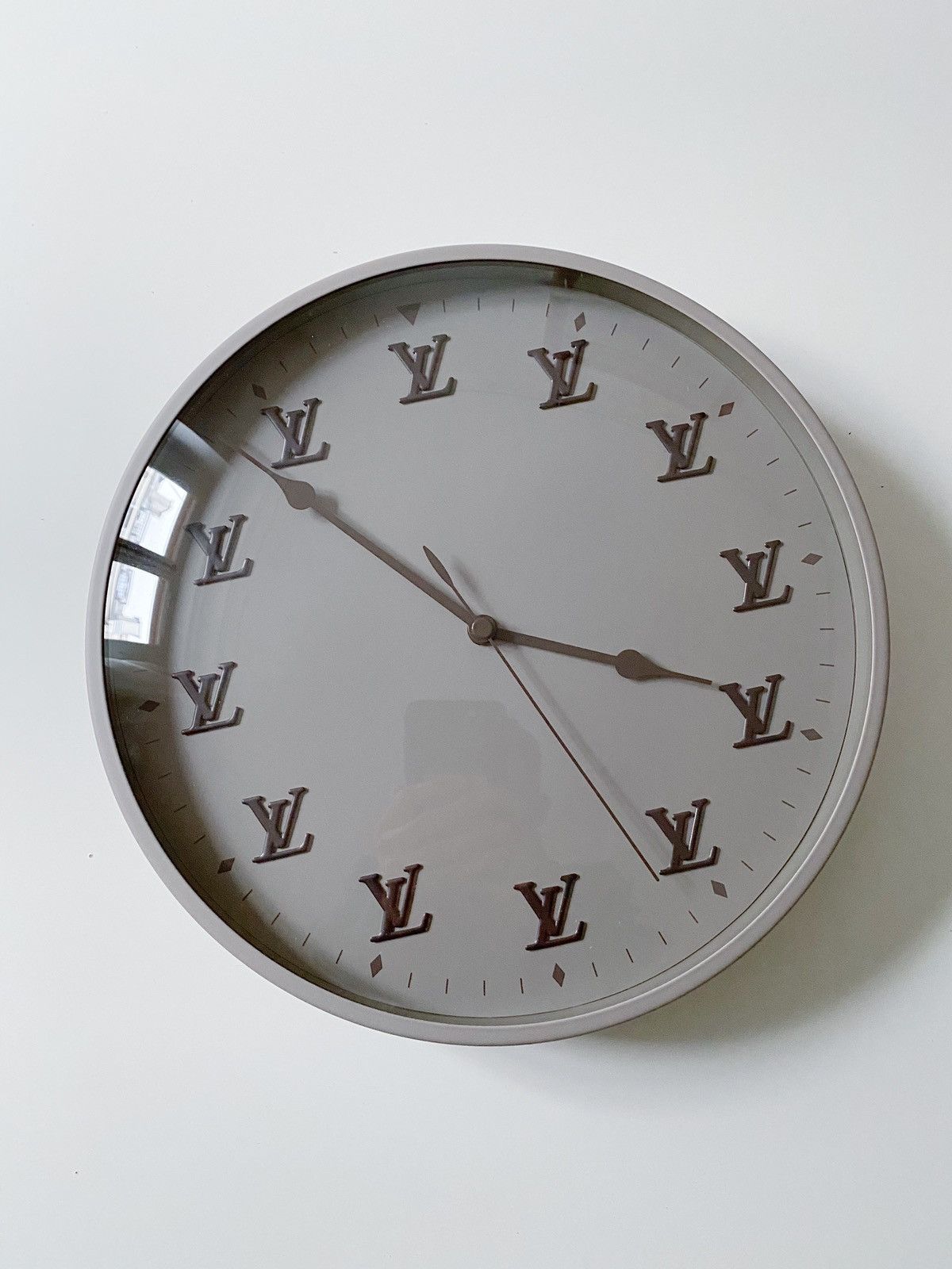 Louis Vuitton Clock by Virgil Abloh – MODCLAIR