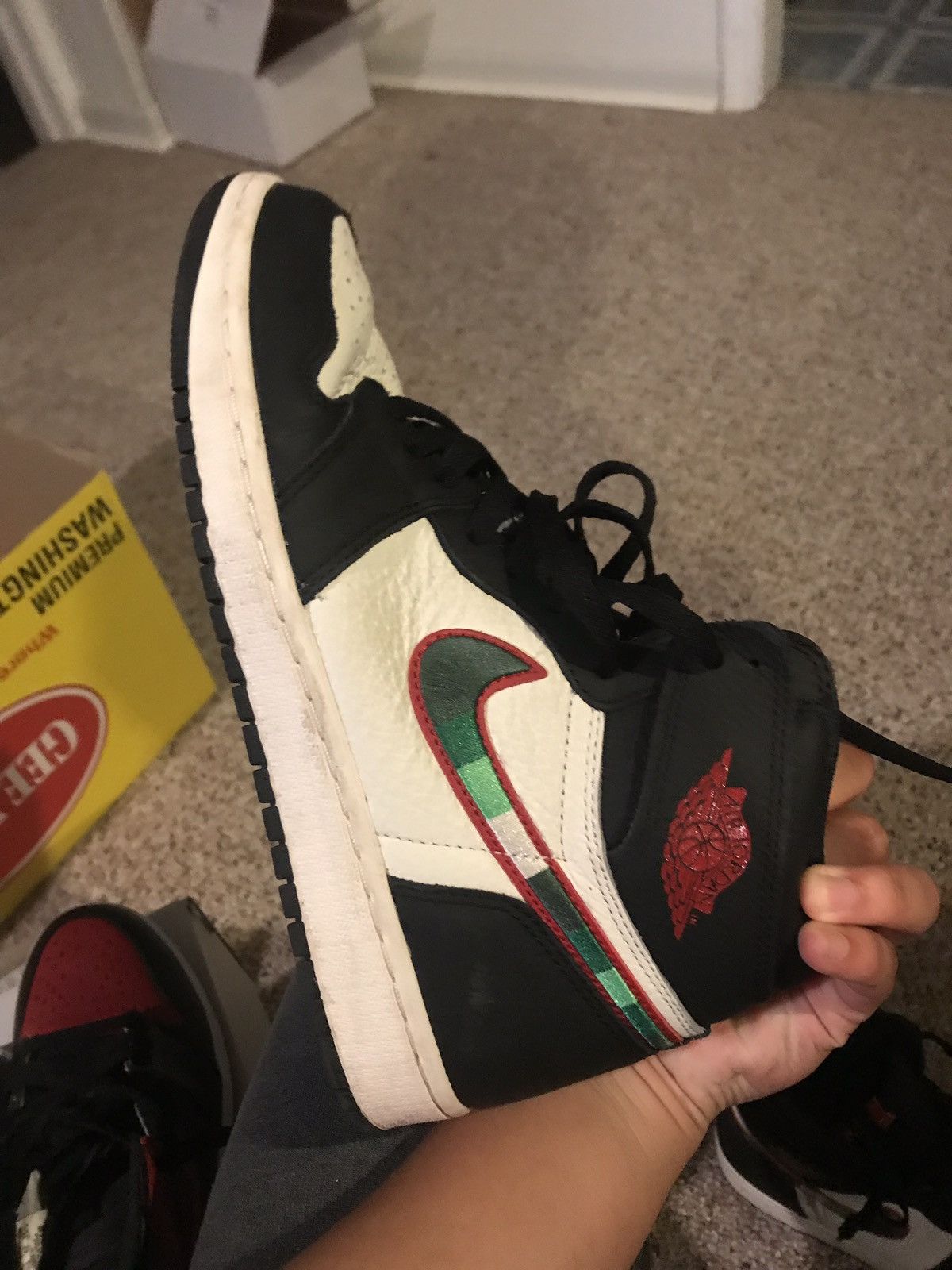 Jordan Brand Retro Air Jordan 1 “Sports Illustrated” Size US 8.5 / EU 41-42 - 6 Thumbnail