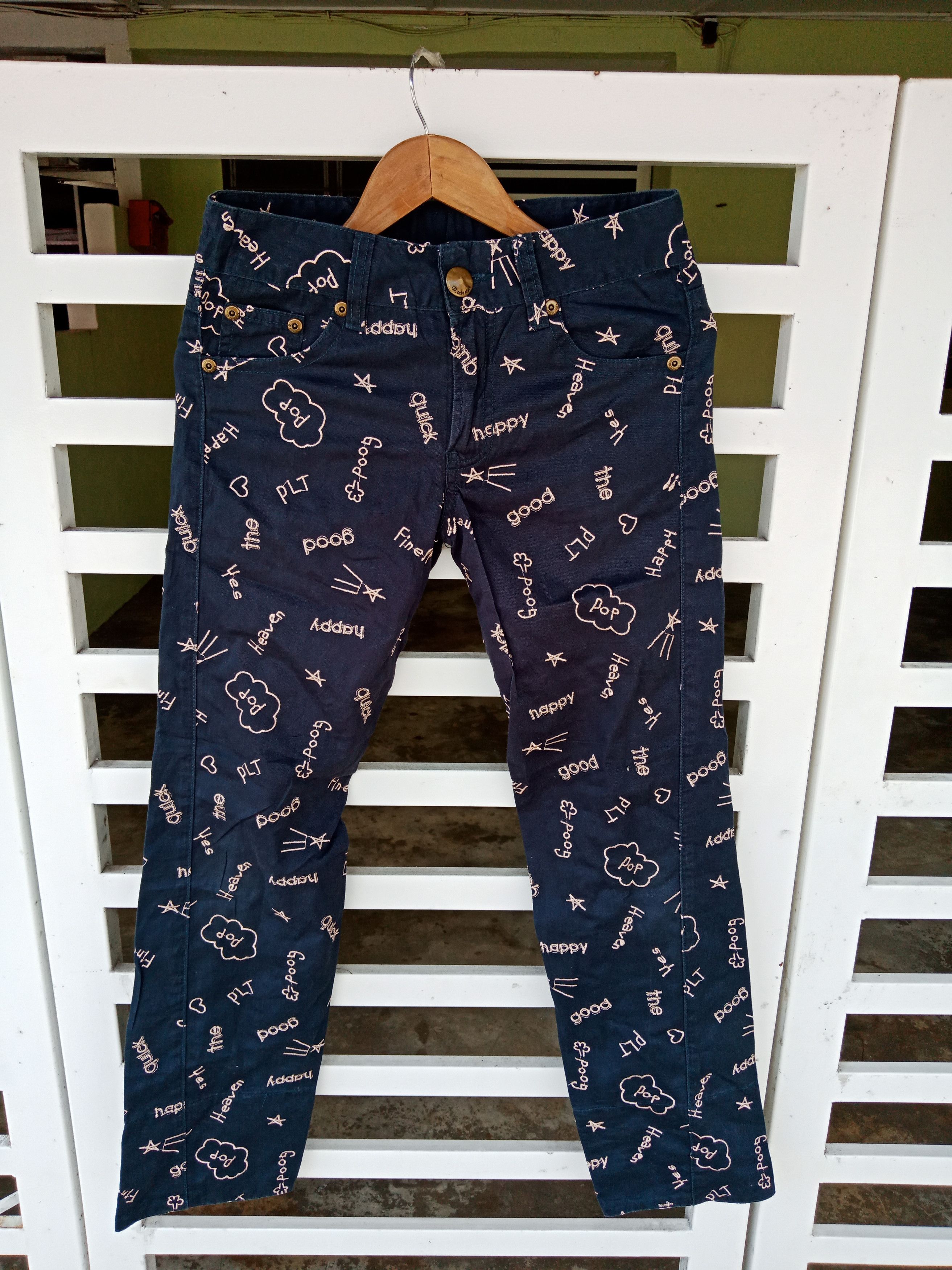In The Attic Pink Latte Poems Writing Embroidered Pants Size US 29 - 1 Thumbnail