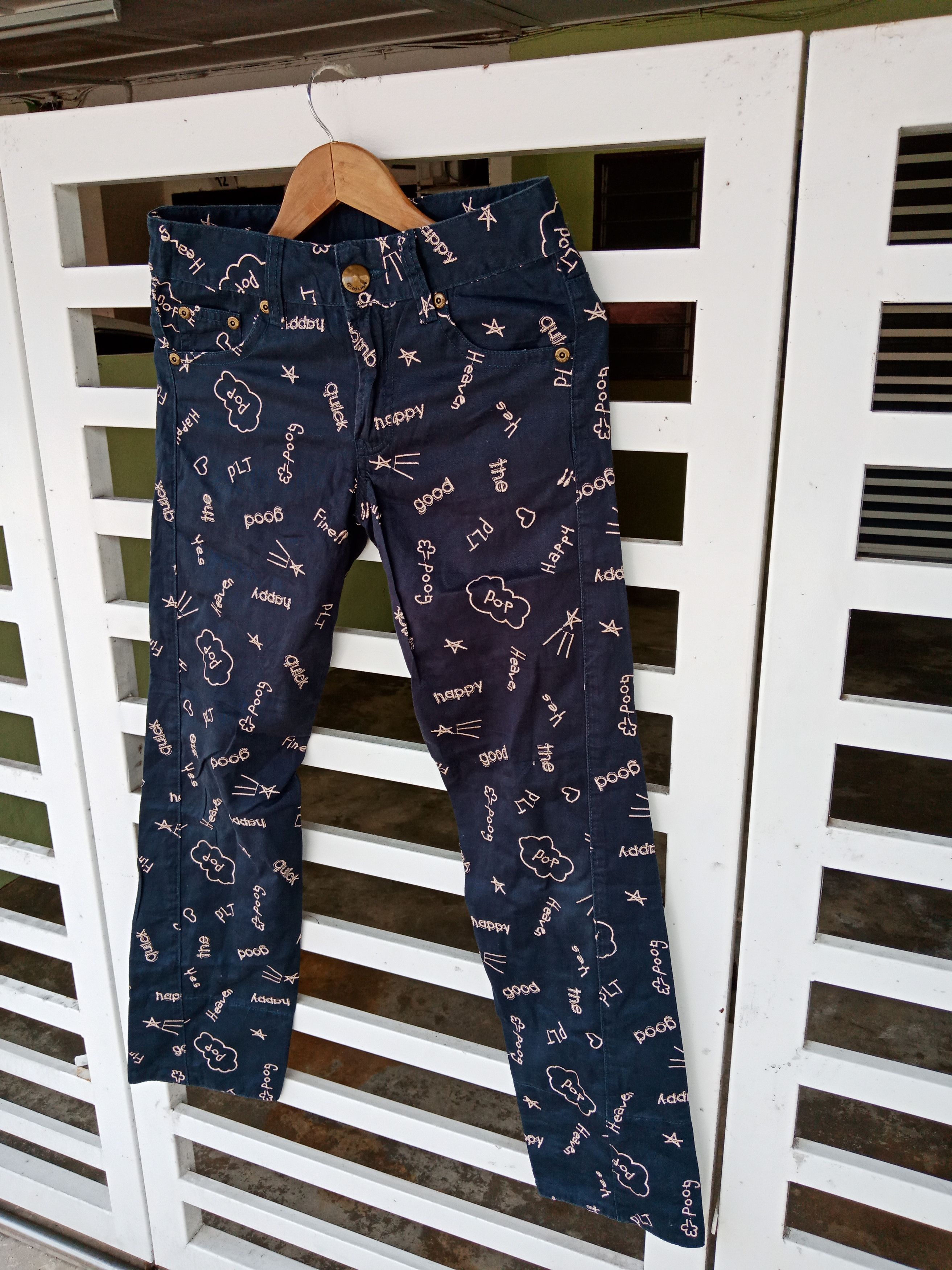 In The Attic Pink Latte Poems Writing Embroidered Pants Size US 29 - 3 Thumbnail