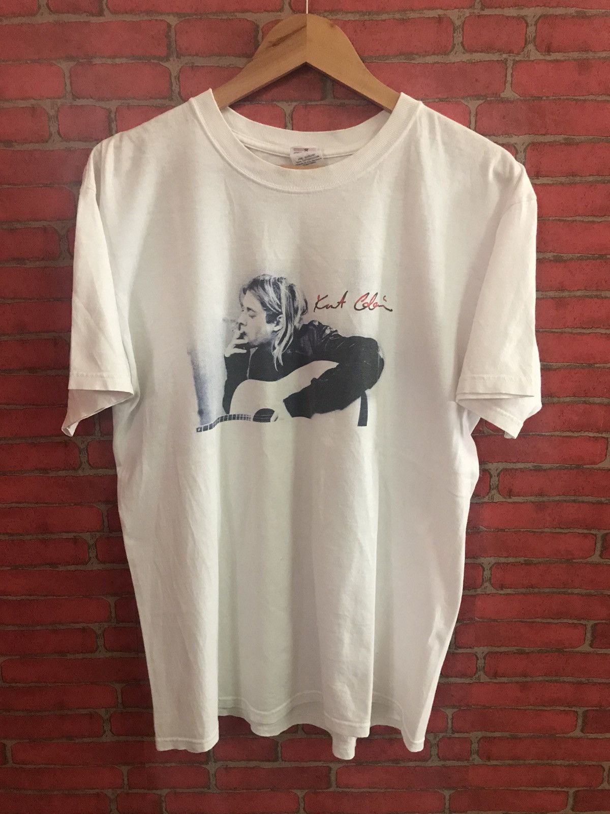 Band Tees × Kurt Cobain × Vintage Vintage Kurt Cobain Fender Jag  