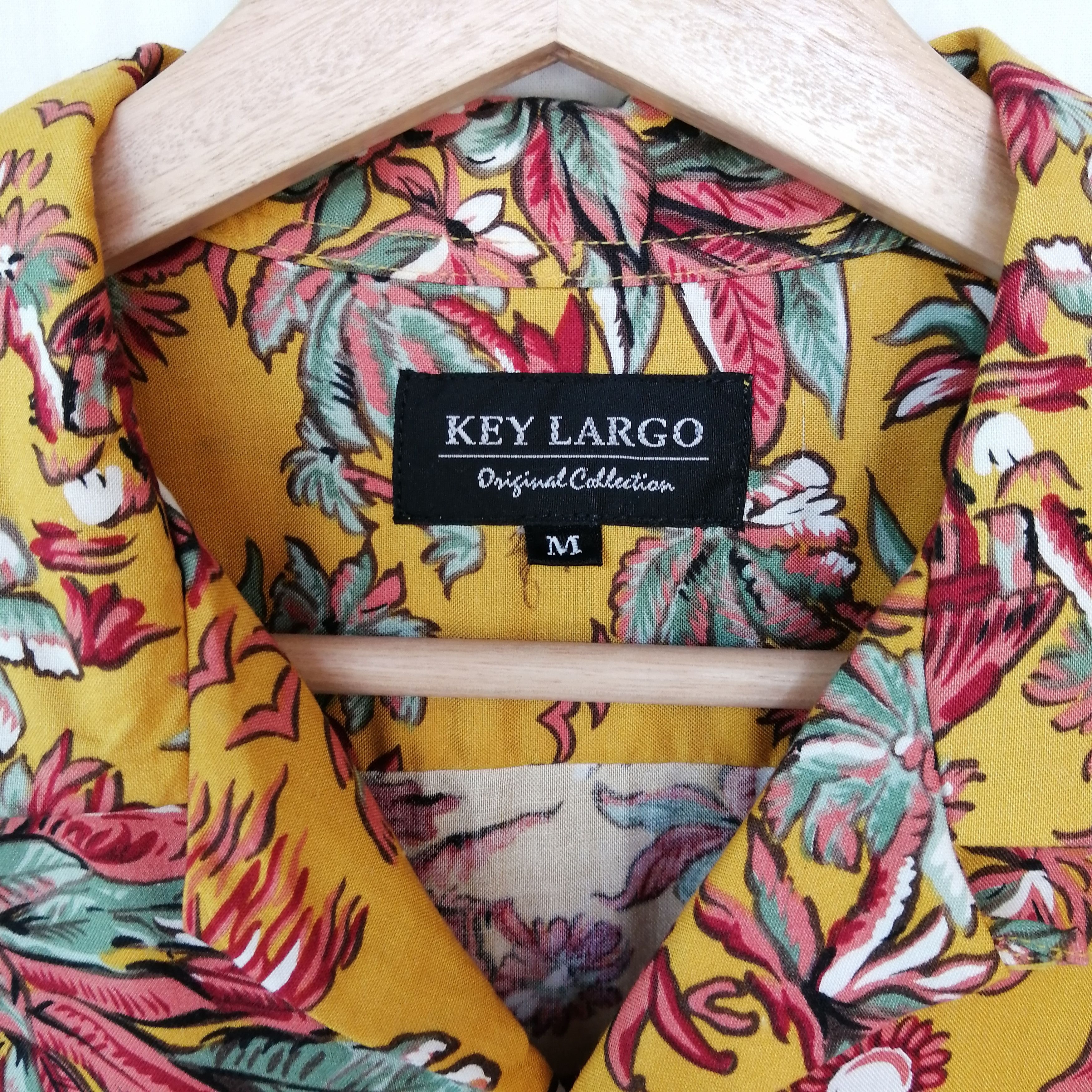 key largo pineapple hawaii shirt Menswear