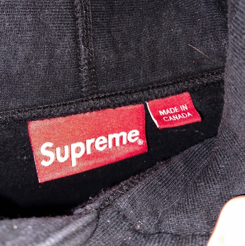 Supreme Reflective Small Logo Hoodie Size US M / EU 48-50 / 2 - 3 Thumbnail