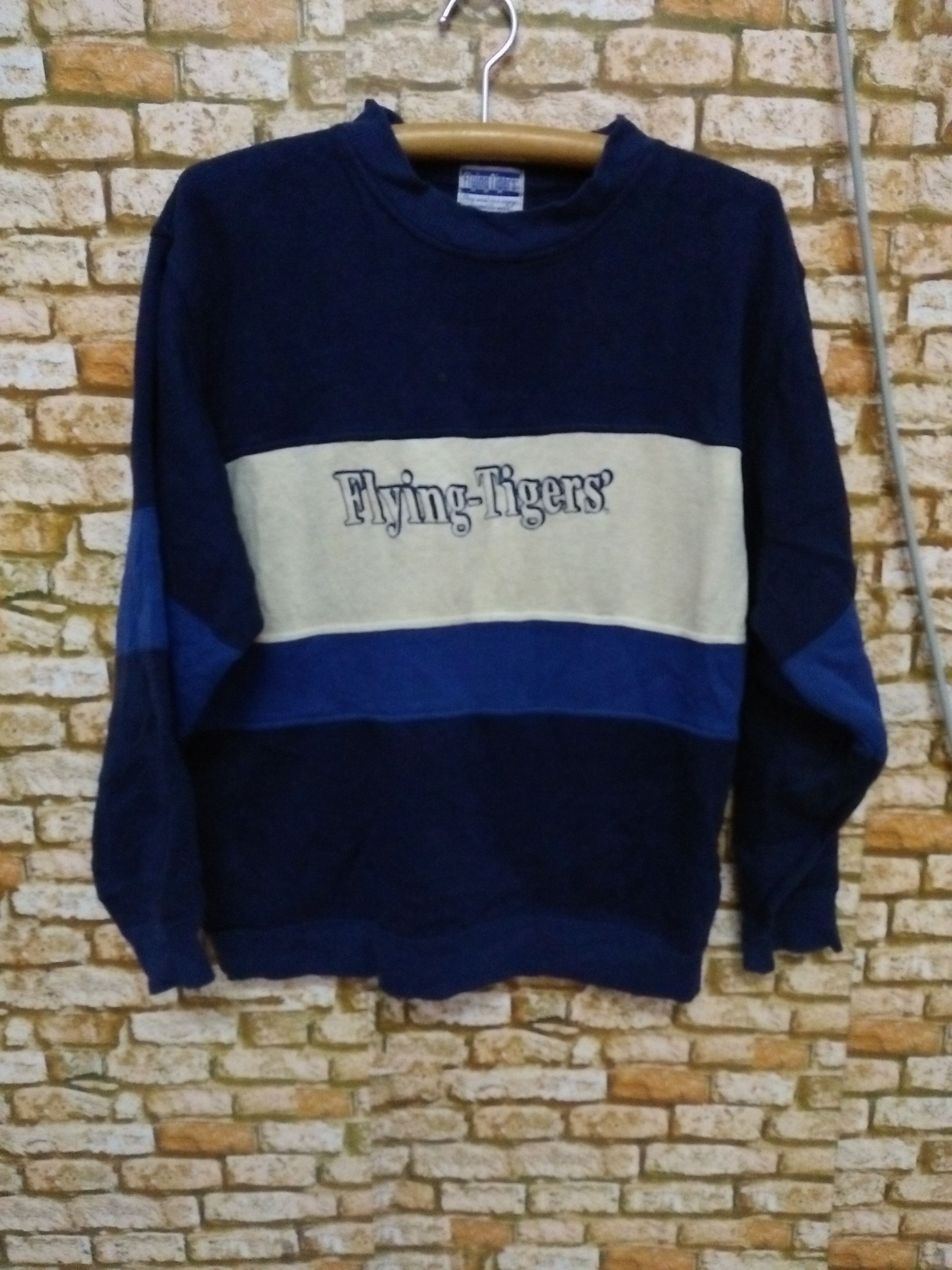 Vintage VTG FLYING TIGERS SWEATSHIRT (B144) Size US M / EU 48-50 / 2 - 1 Thumbnail