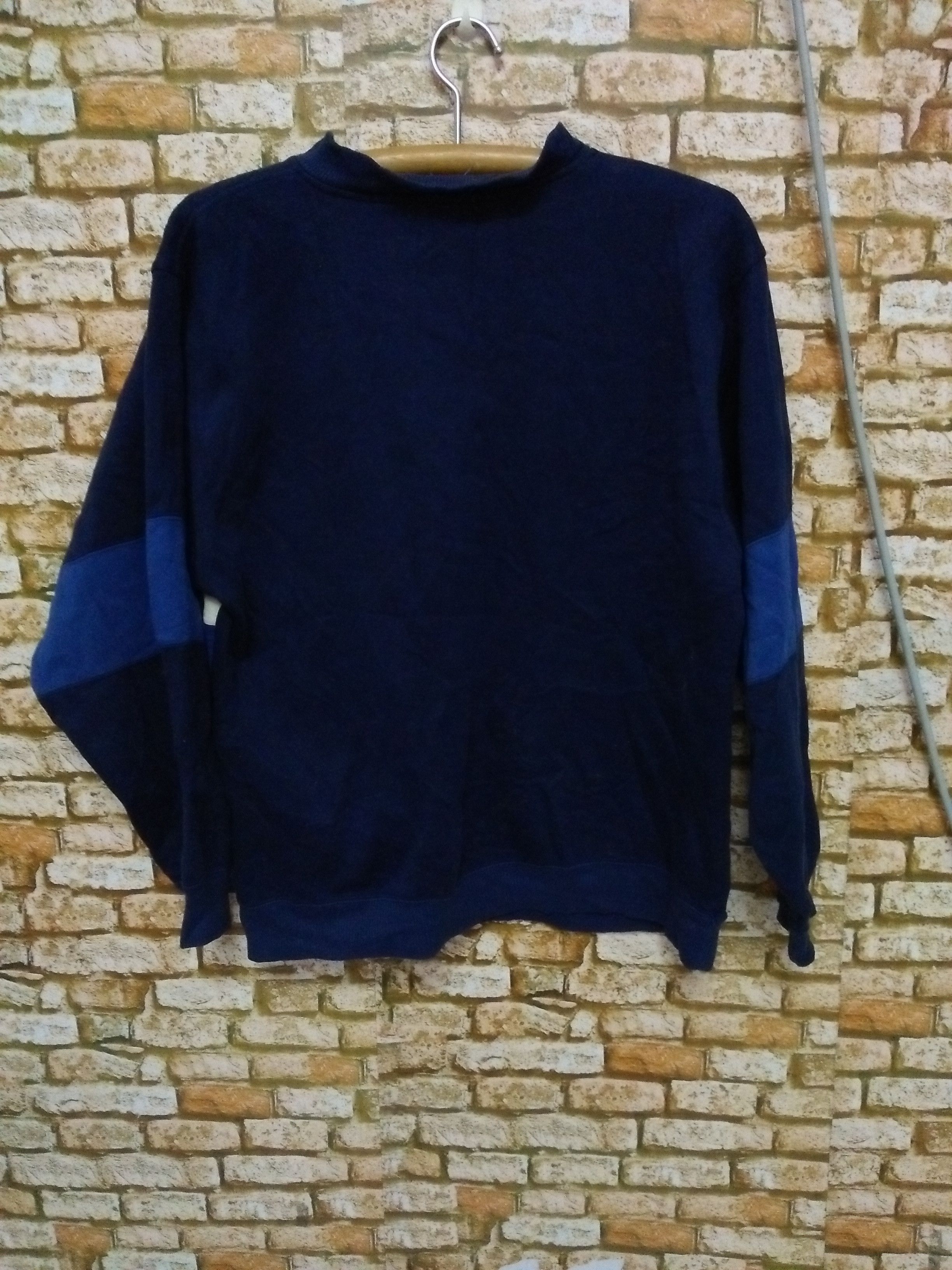Vintage VTG FLYING TIGERS SWEATSHIRT (B144) Size US M / EU 48-50 / 2 - 4 Thumbnail