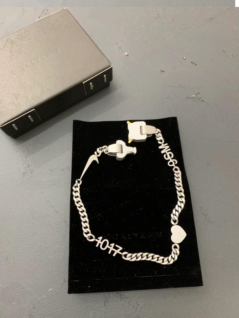 Alyx 1017 Alyx 9SM Silver Hero Chain Nike Size ONE SIZE - 6 Thumbnail