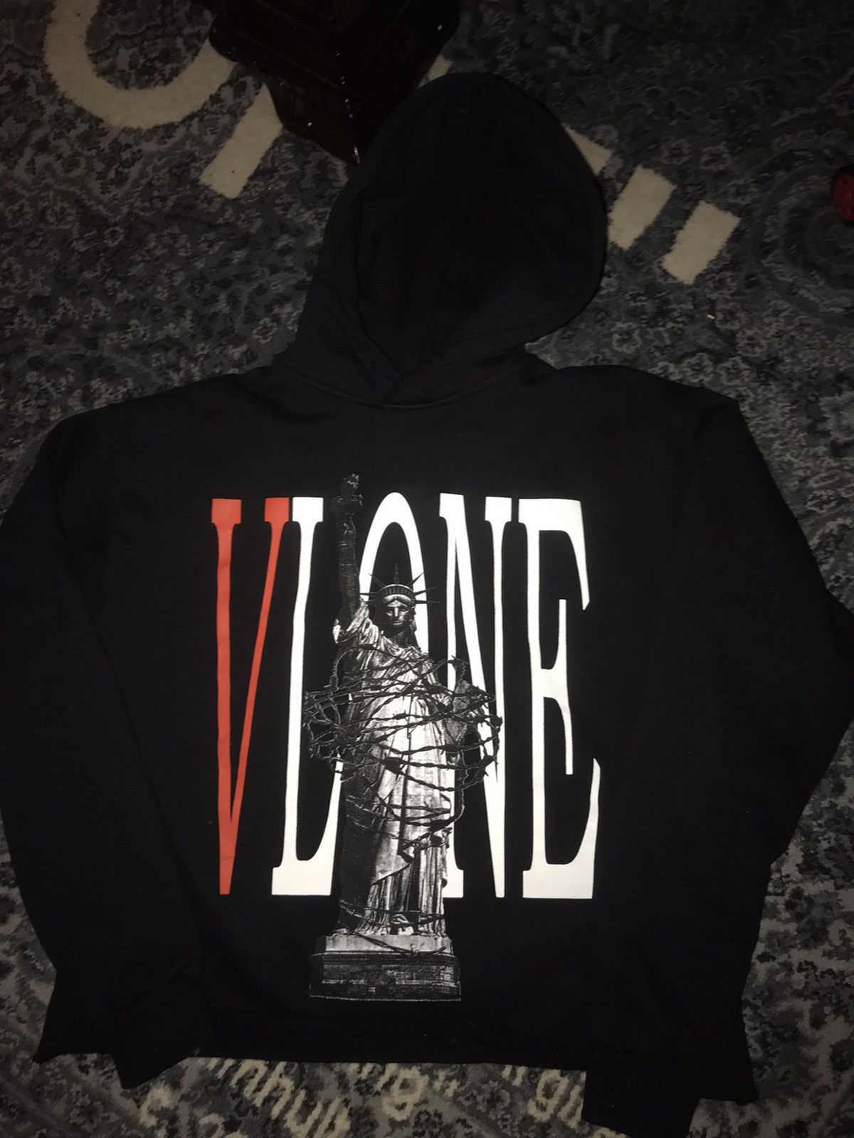 Vlone statue of liberty hoodie sale