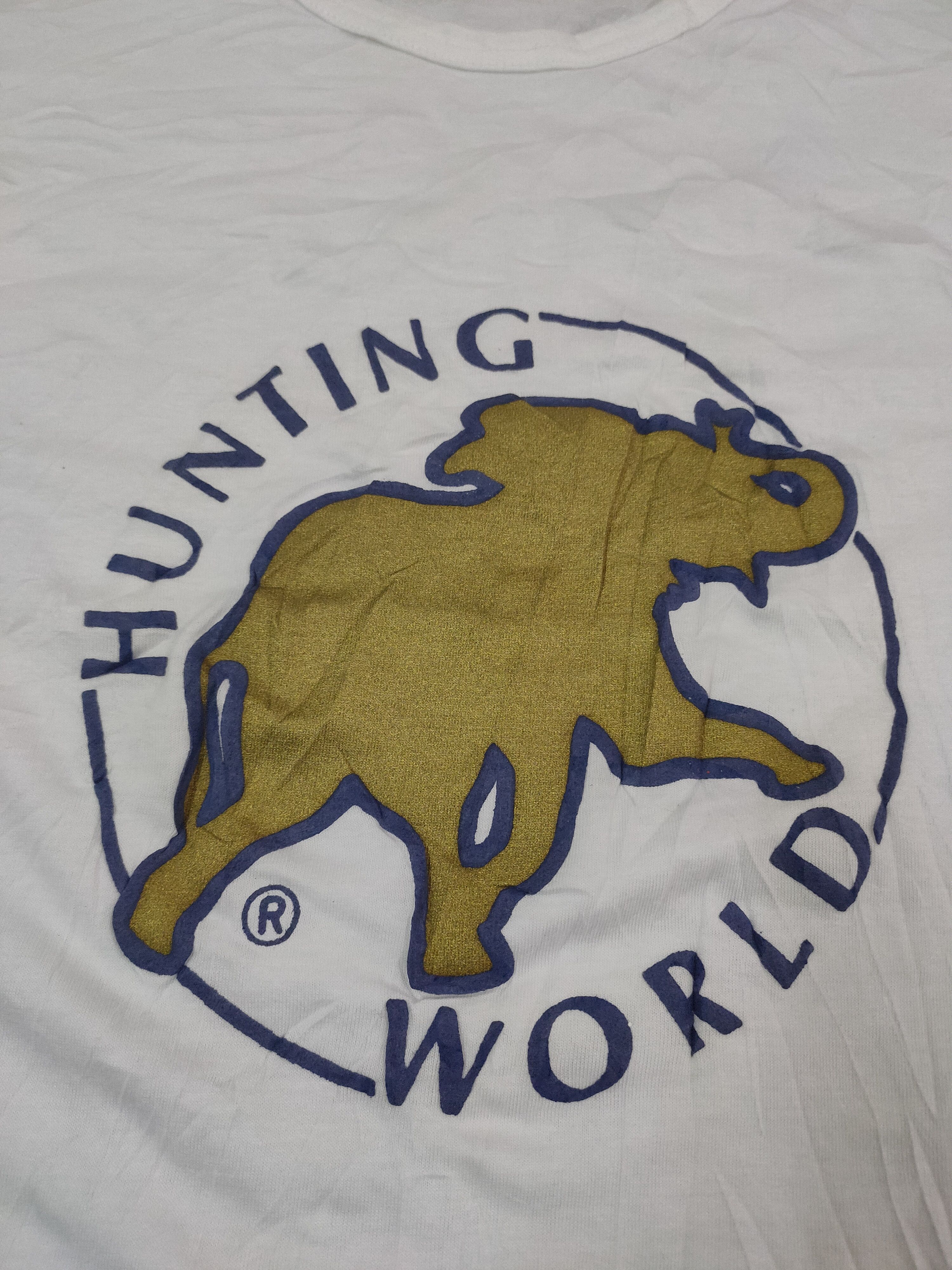 Vintage Hunting World New York Italy T shirt New Old Stock Size US M / EU 48-50 / 2 - 3 Thumbnail