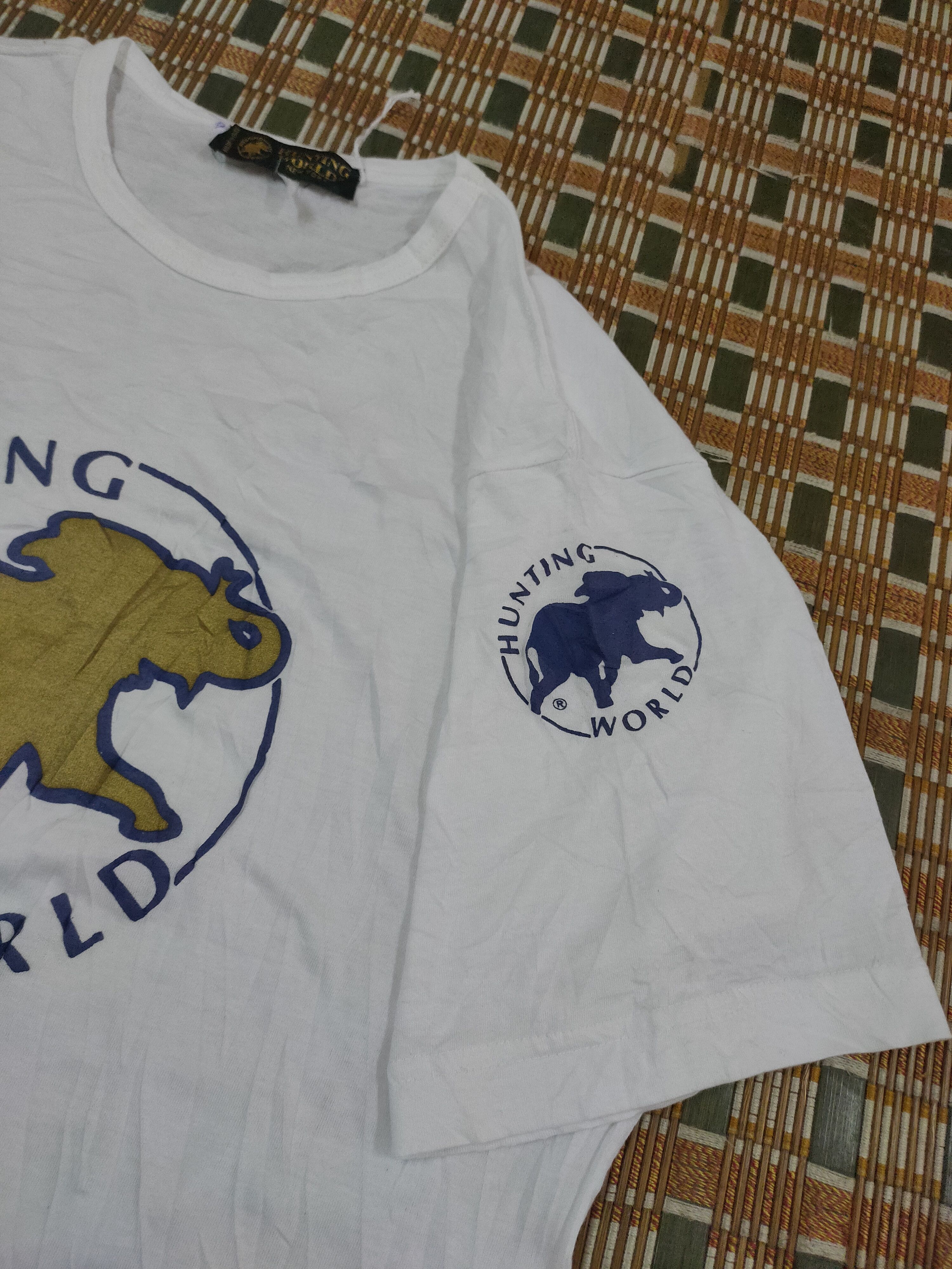 Vintage Hunting World New York Italy T shirt New Old Stock Size US M / EU 48-50 / 2 - 4 Thumbnail