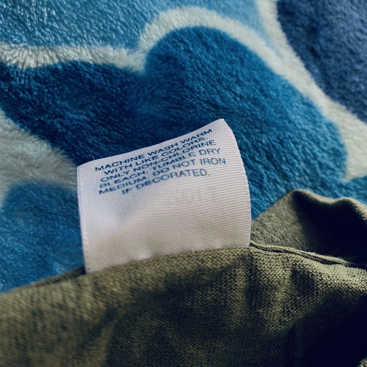 Supreme 2001 supreme 911 box logo t-shirt L american tee Size US L / EU 52-54 / 3 - 3 Thumbnail