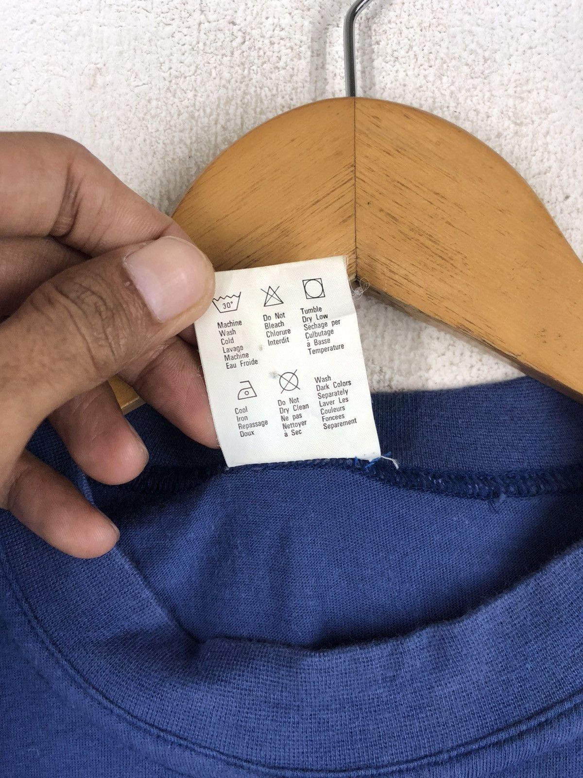 Esprit Esprit embroidery spell out big logo Size US M / EU 48-50 / 2 - 7 Thumbnail