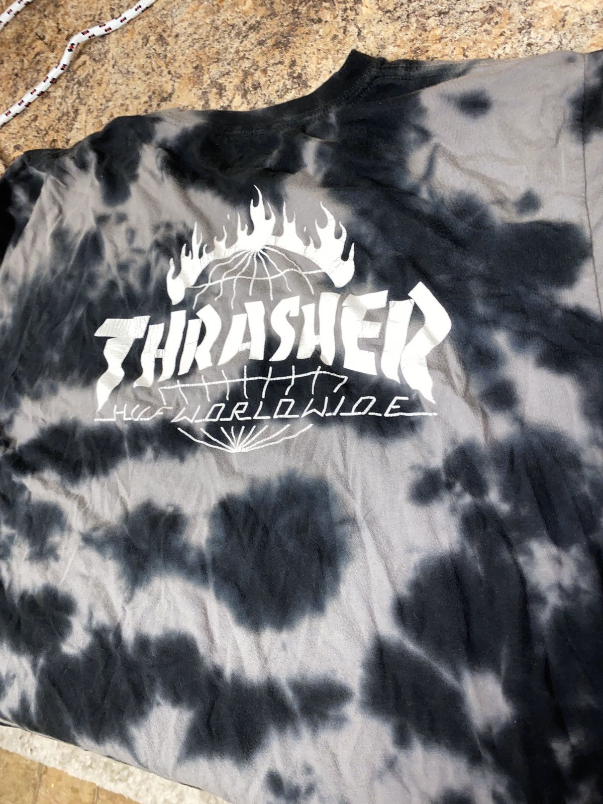 Huf × Thrasher HUF x Thrasher tie-dye tee Size US M / EU 48-50 / 2 - 1 Thumbnail