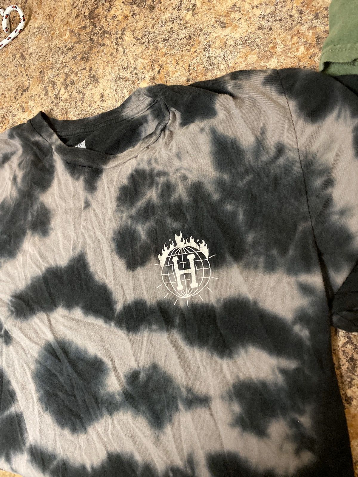 Huf × Thrasher HUF x Thrasher tie-dye tee Size US M / EU 48-50 / 2 - 2 Thumbnail