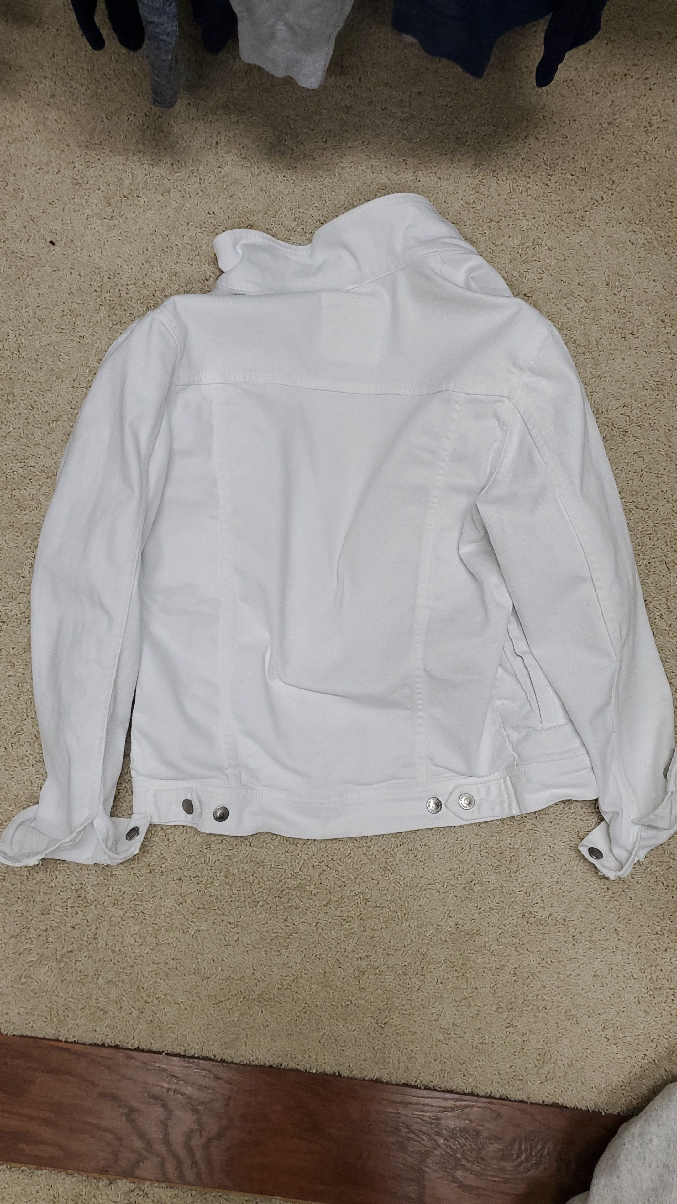 Zara Zara White Denim Jacket- bought in Paris, France Size US M / EU 48-50 / 2 - 2 Preview