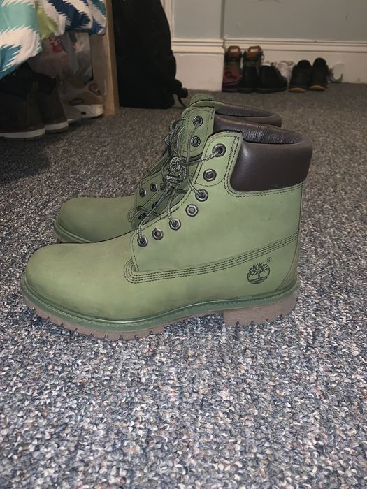 forest green timberlands